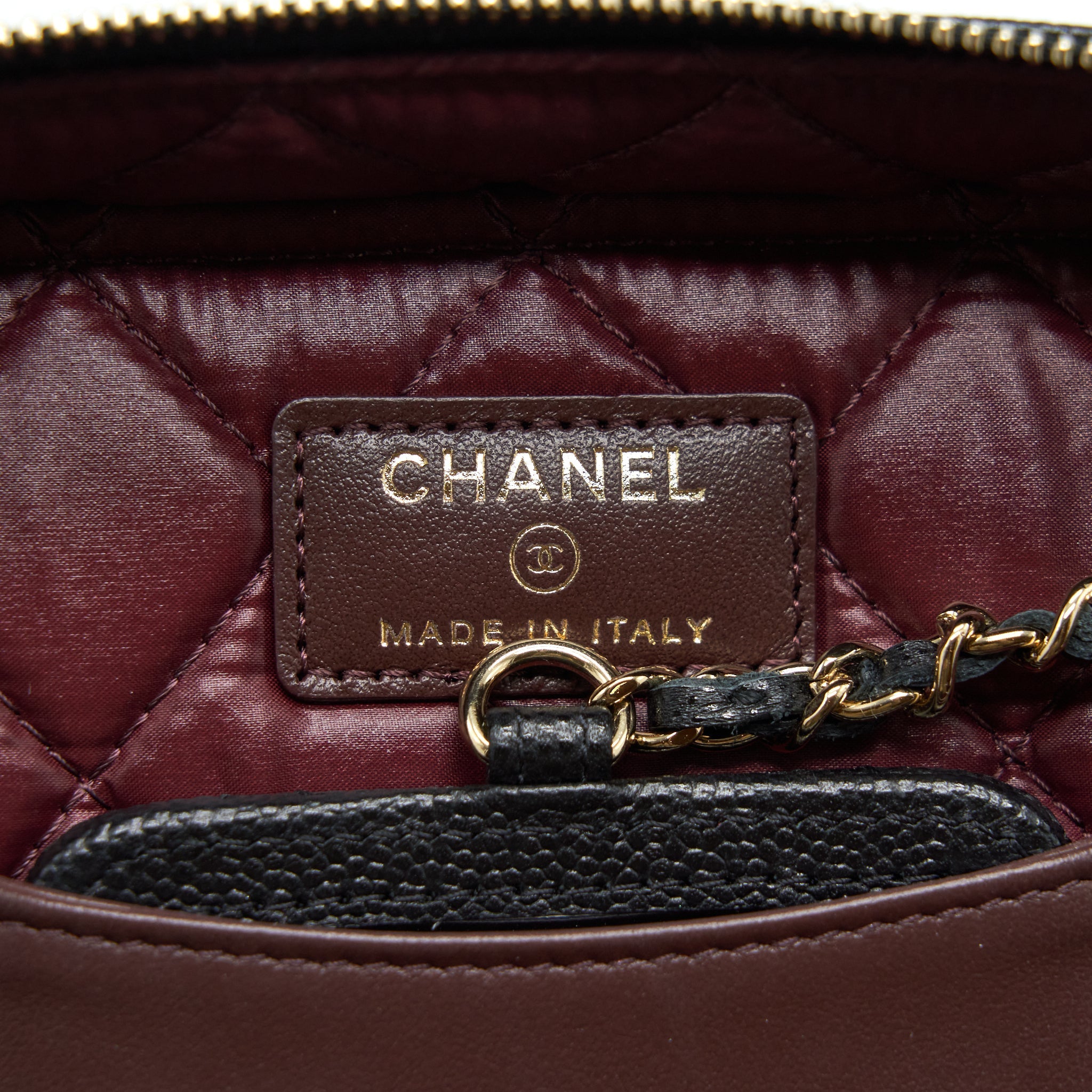 CHANEL TOP HANDLE VANITY CASE CAVIAR BLACK LGHW