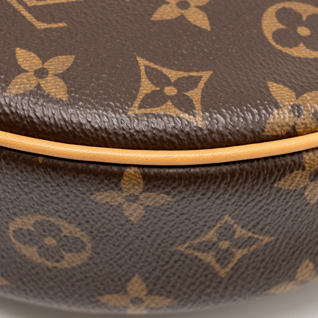 LOUIS VUITTON LOOP BAG MONOGRAM CANVAS GHW