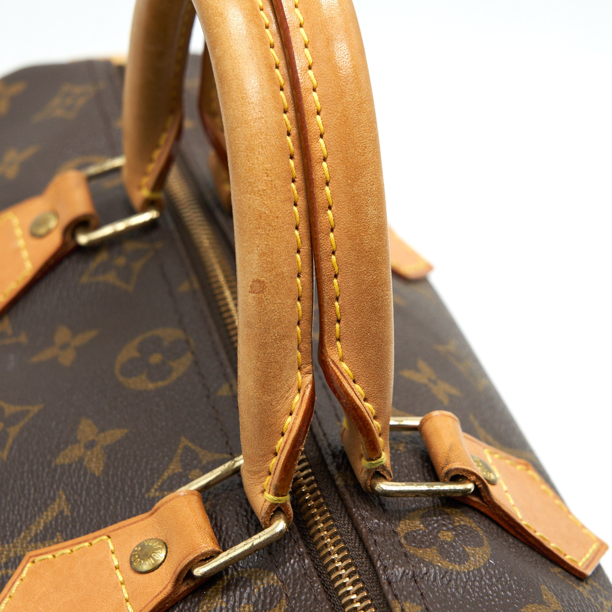 LOUIS VUITTON SPEEDY 30 IN MONOGRAM CANVAS