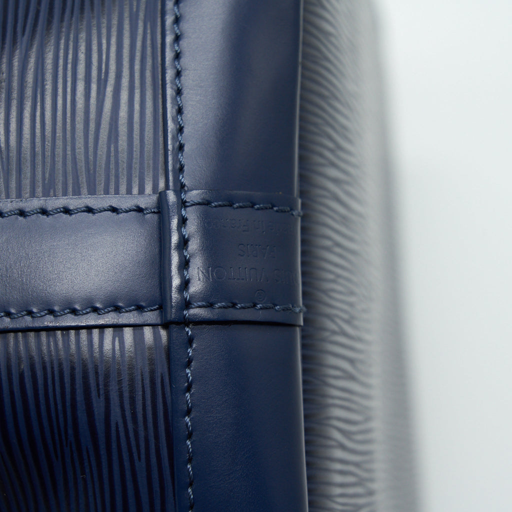 LOUIS VUITTON NOE BUCKET BAG EPI LEATHER NAVY SHW