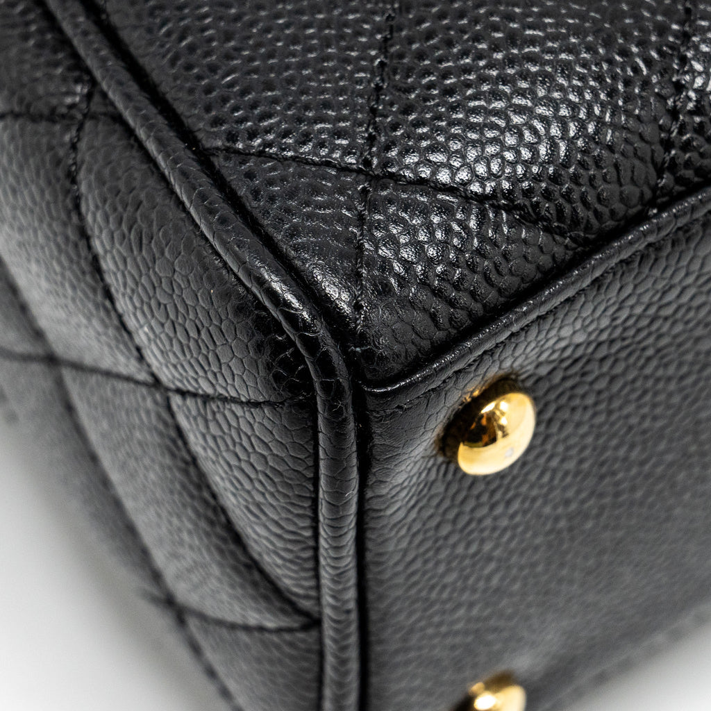 CHANEL VINTAGE QUILTED CC LOGO BOWLING BAG CAVIAR BLACK GHW