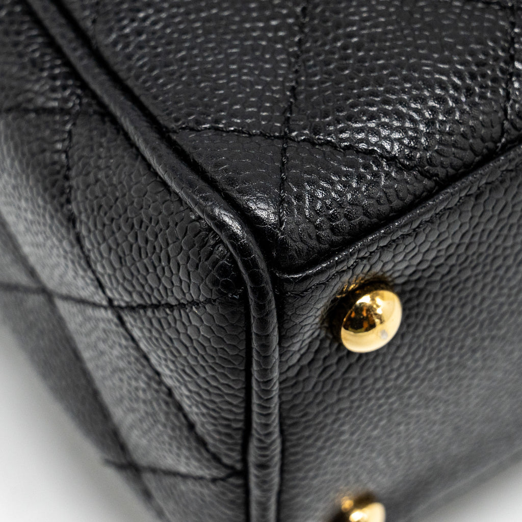 CHANEL VINTAGE QUILTED CC LOGO BOWLING BAG CAVIAR BLACK GHW