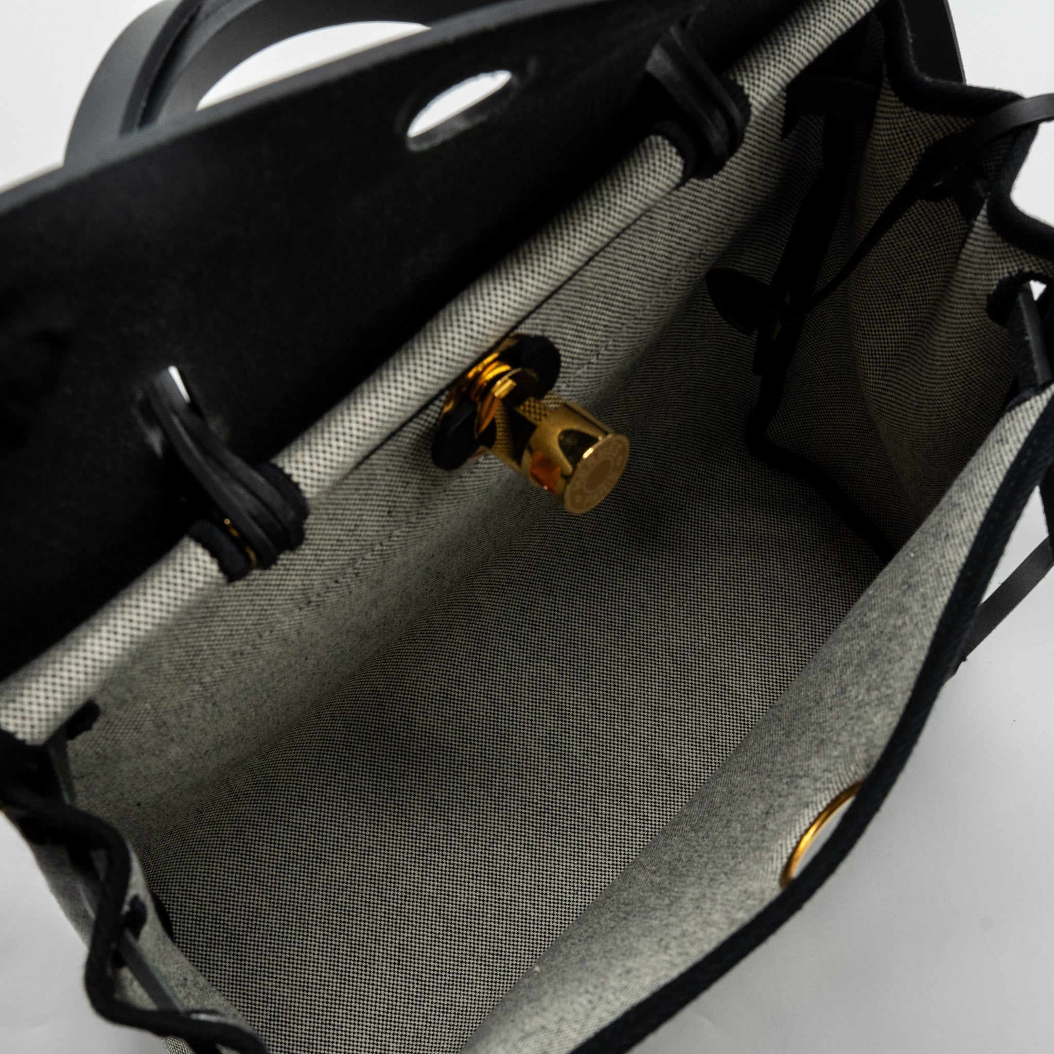 HERMES HERBAG 31 ZIP BAG TOILE H PLUME CANVAS / HUNTER LEATHER BLACK / ECRU GHW