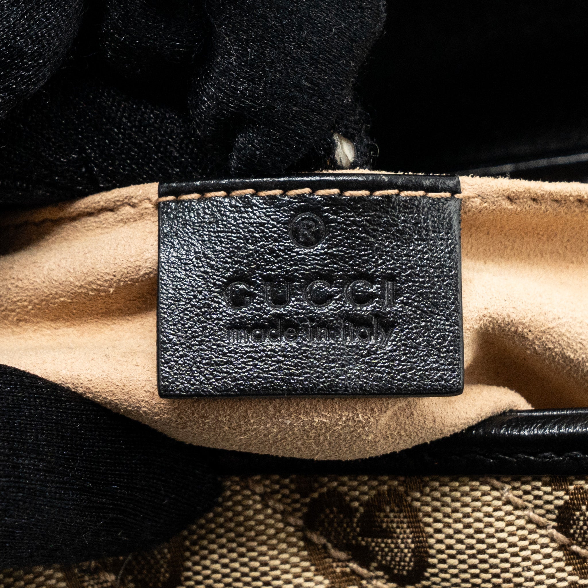 GUCCI MINI GG MARMONT BAG GG CANVAS / LEATHER BEIGE/ BLACK GHW