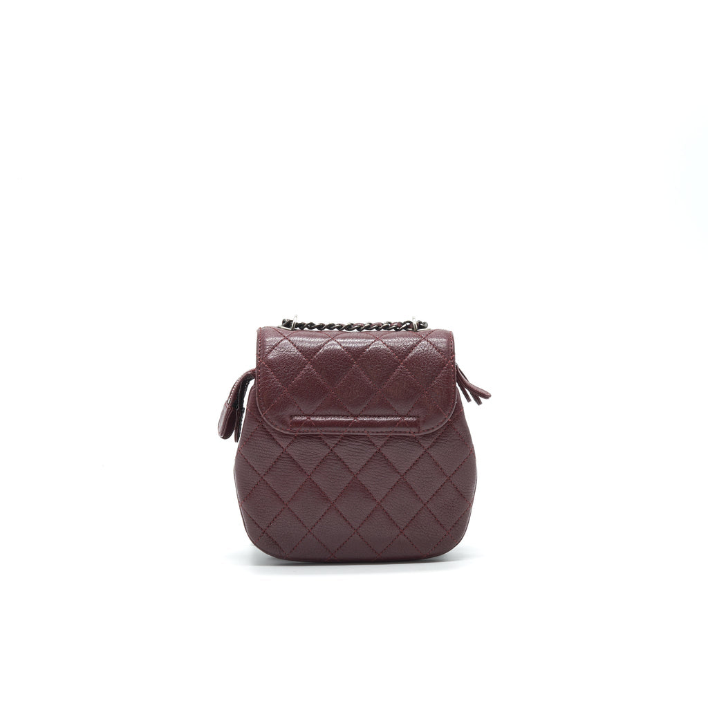 CHANEL SMALL FLAP BAG WITH CHAIN BURGUNDY SHW
