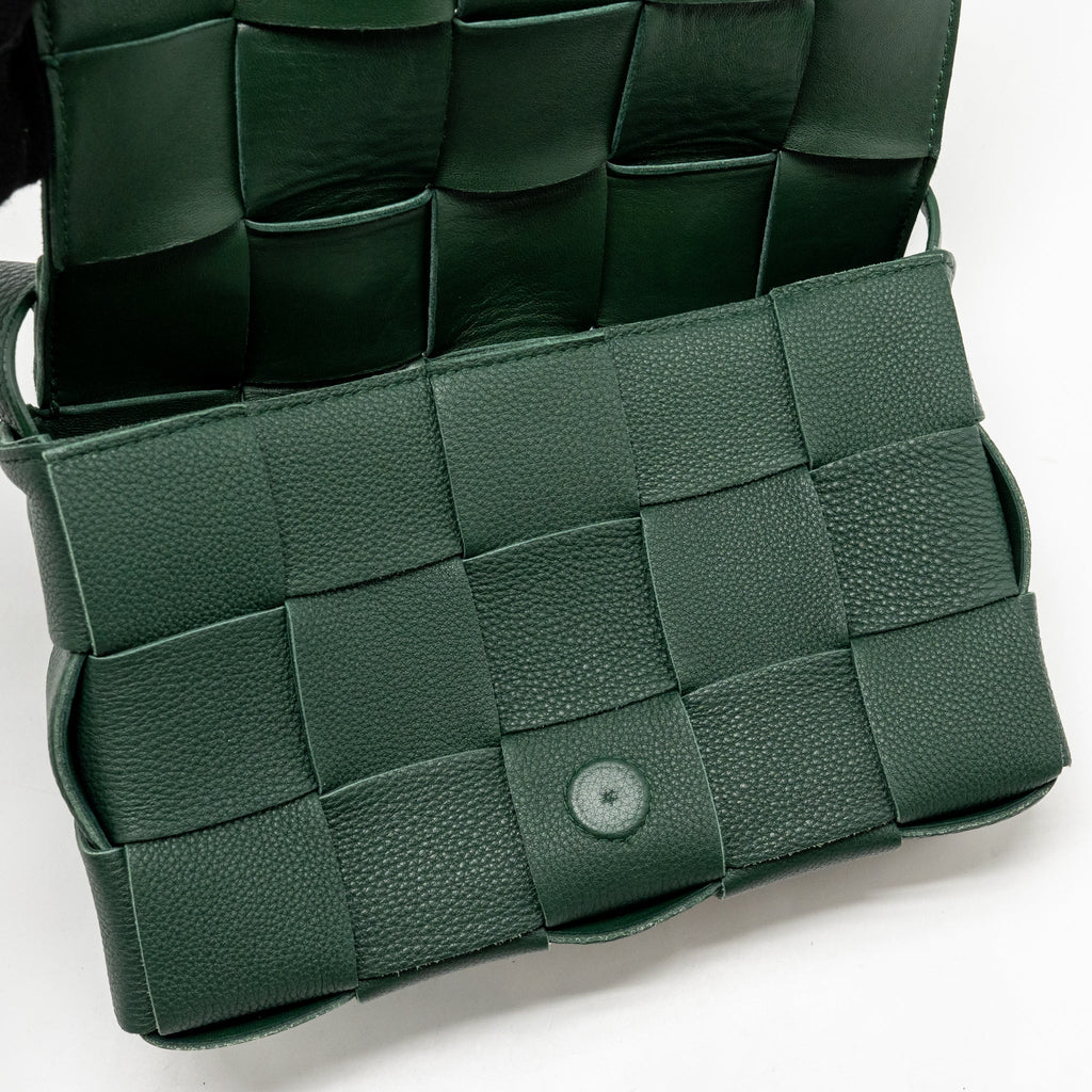 BOTTEGA VENETA SMALL CASSETTE BAG CHARM STRAP LIMITED EDITION CALFSKIN GREEN GHW