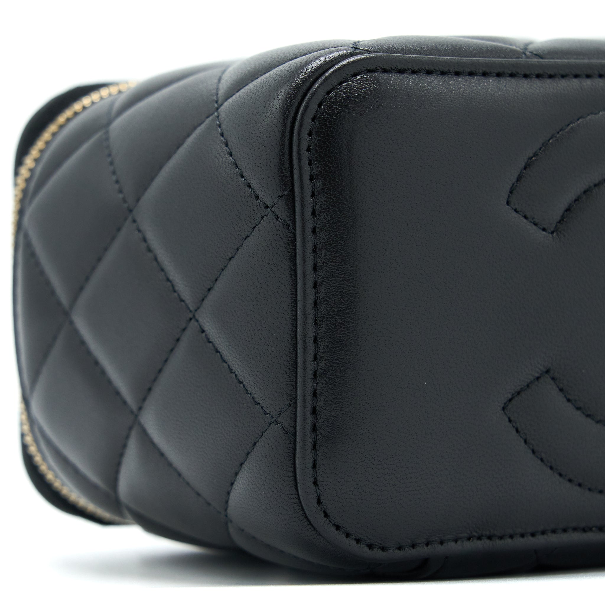 CHANEL PEARL CRUSH LONG VANITY LAMBSKIN BLACK GHW (MICROCHIP)