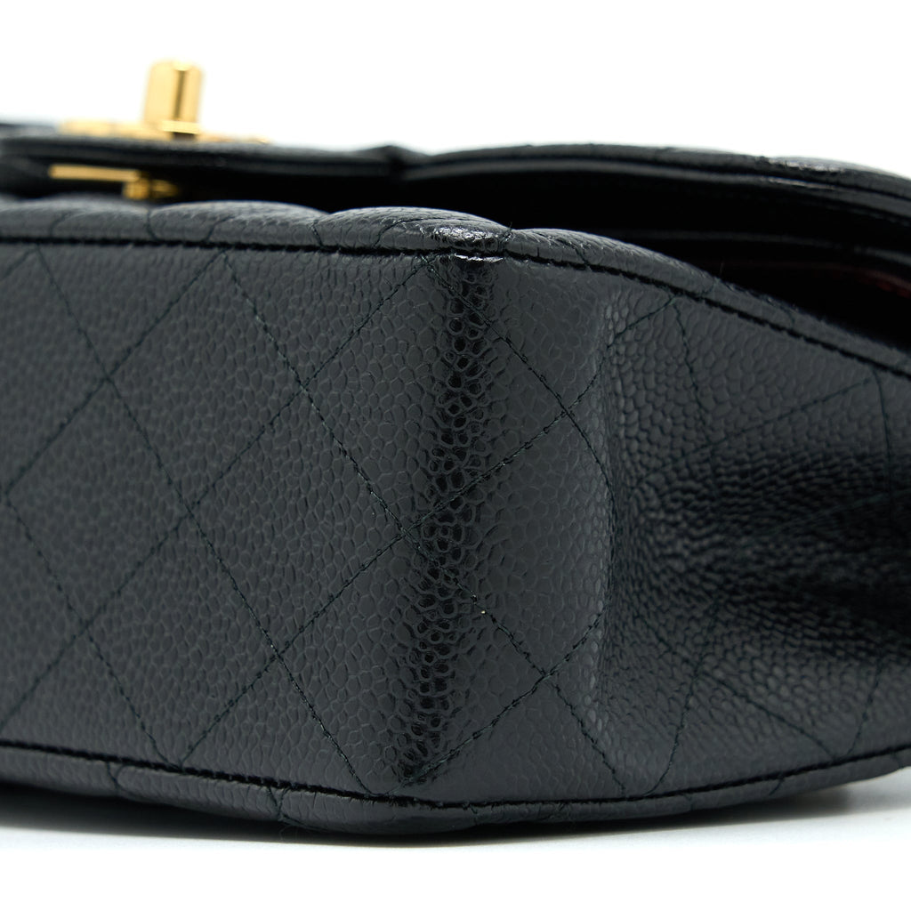 CHANEL SMALL CLASSIC FLAP BAG CAVIAR BLACK GHW(MICROCHIP)