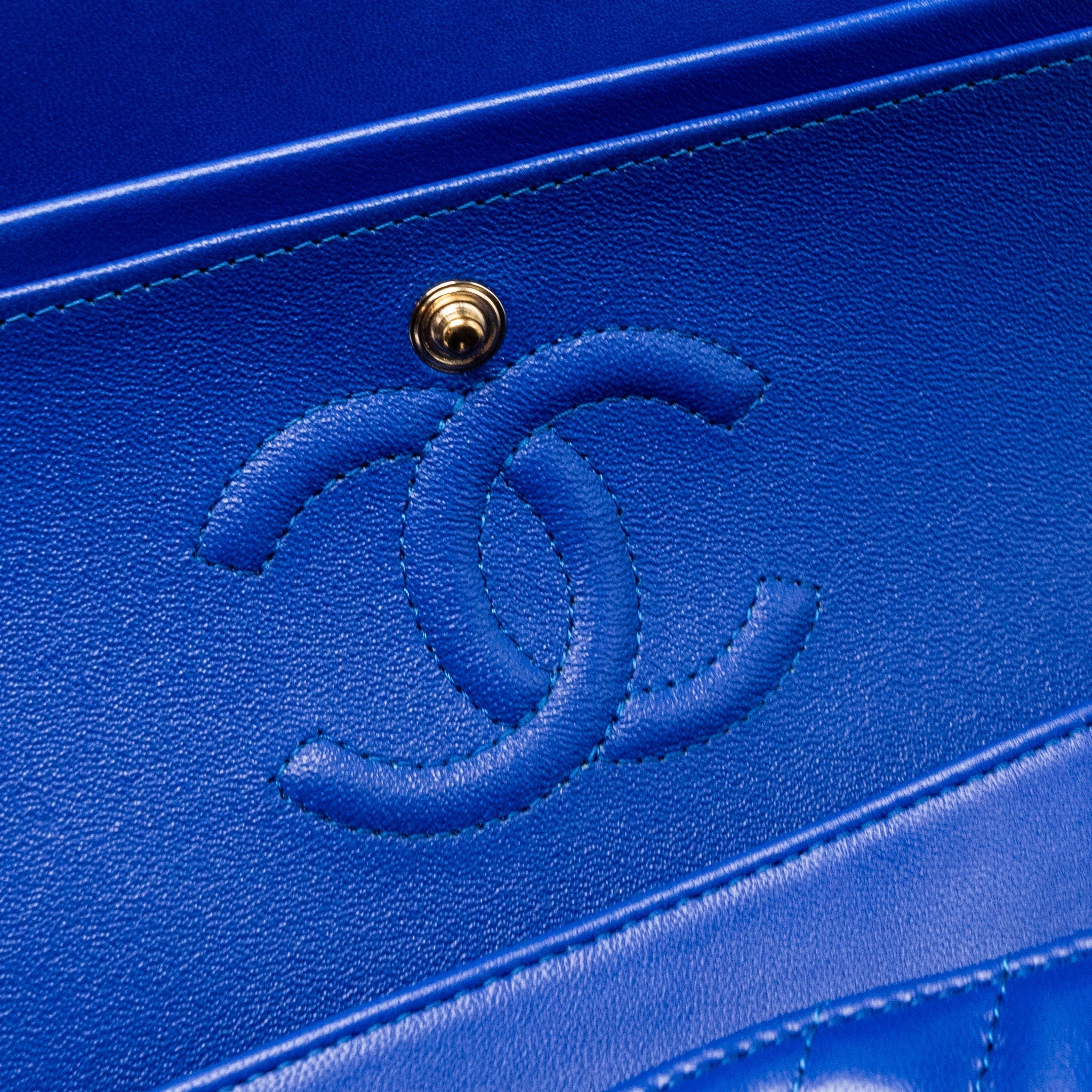 CHANEL SMALL CLASSIC DOUBLE FLAP BAG CHEVRON LAMBSKIN BLUE LGHW