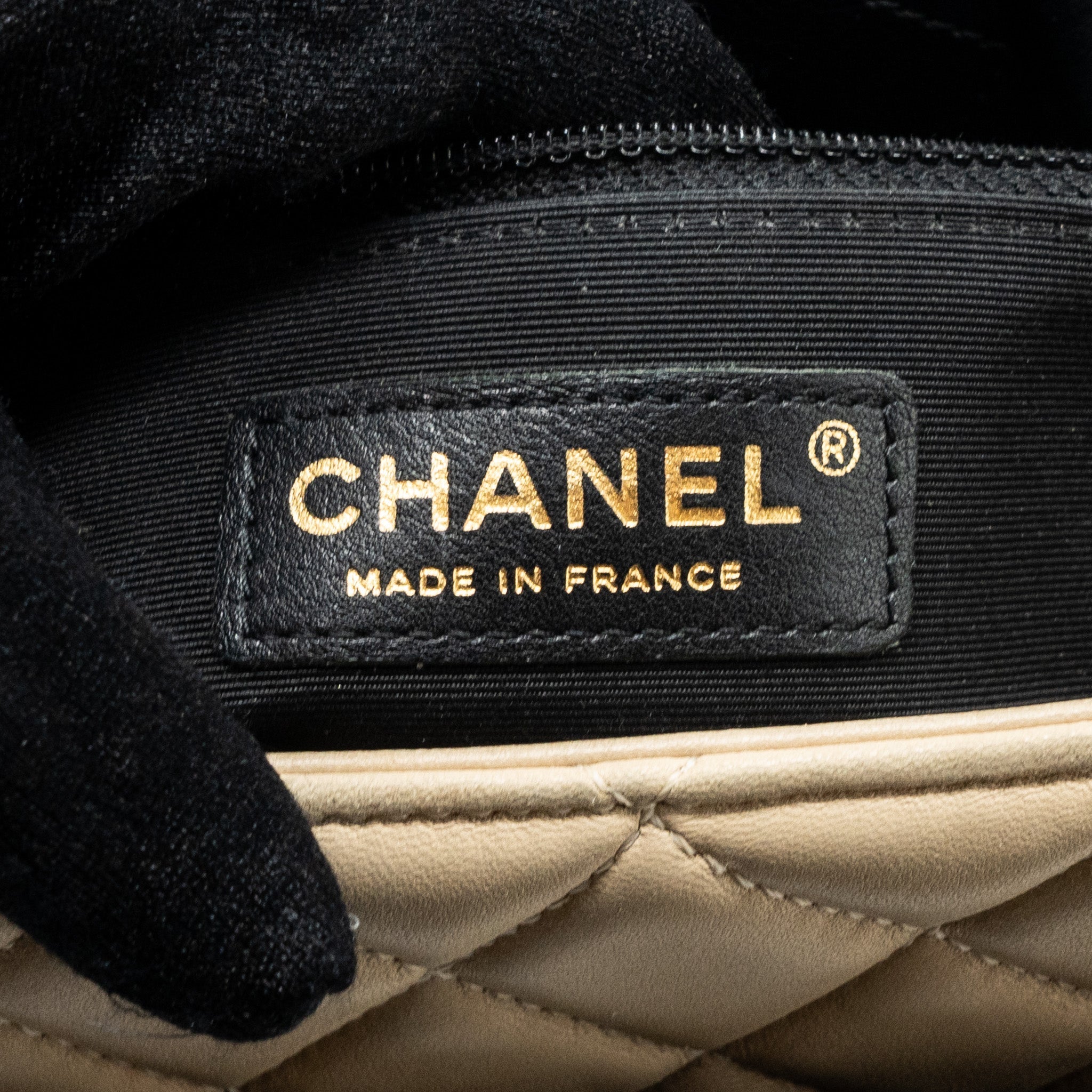 CHANEL QUILTED SMALL SHOPPING TOTE BAG LAMBSKIN BEIGE / BLACK GHW