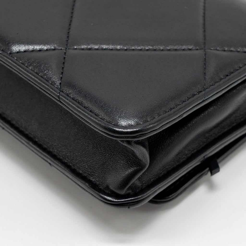 CHANEL 19 WALLET ON CHAIN LAMBSKIN BLACK MULTICOLOUR HARDWARE
