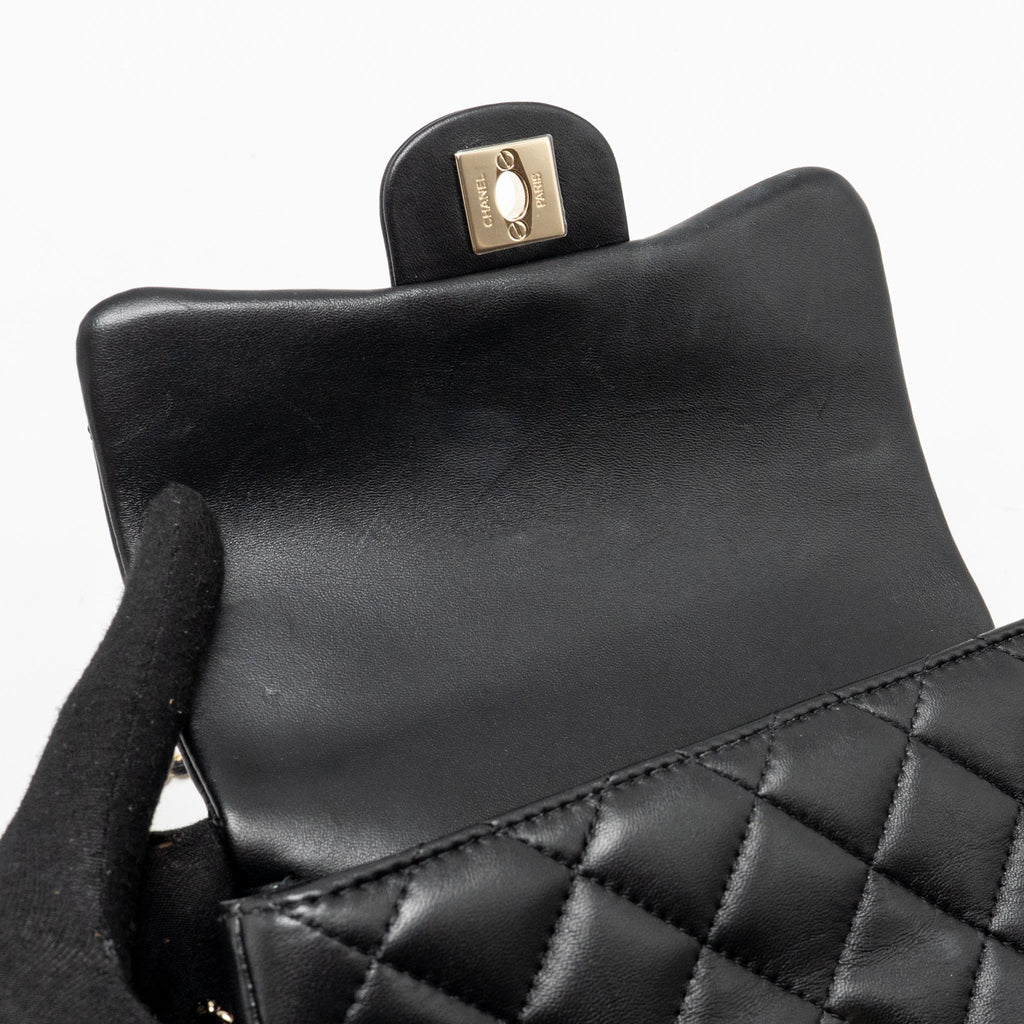 CHANEL QUILTED FLAP BAG WITH PEARL DETAILED CHAIN LAMBSKIN BLACK LGHW