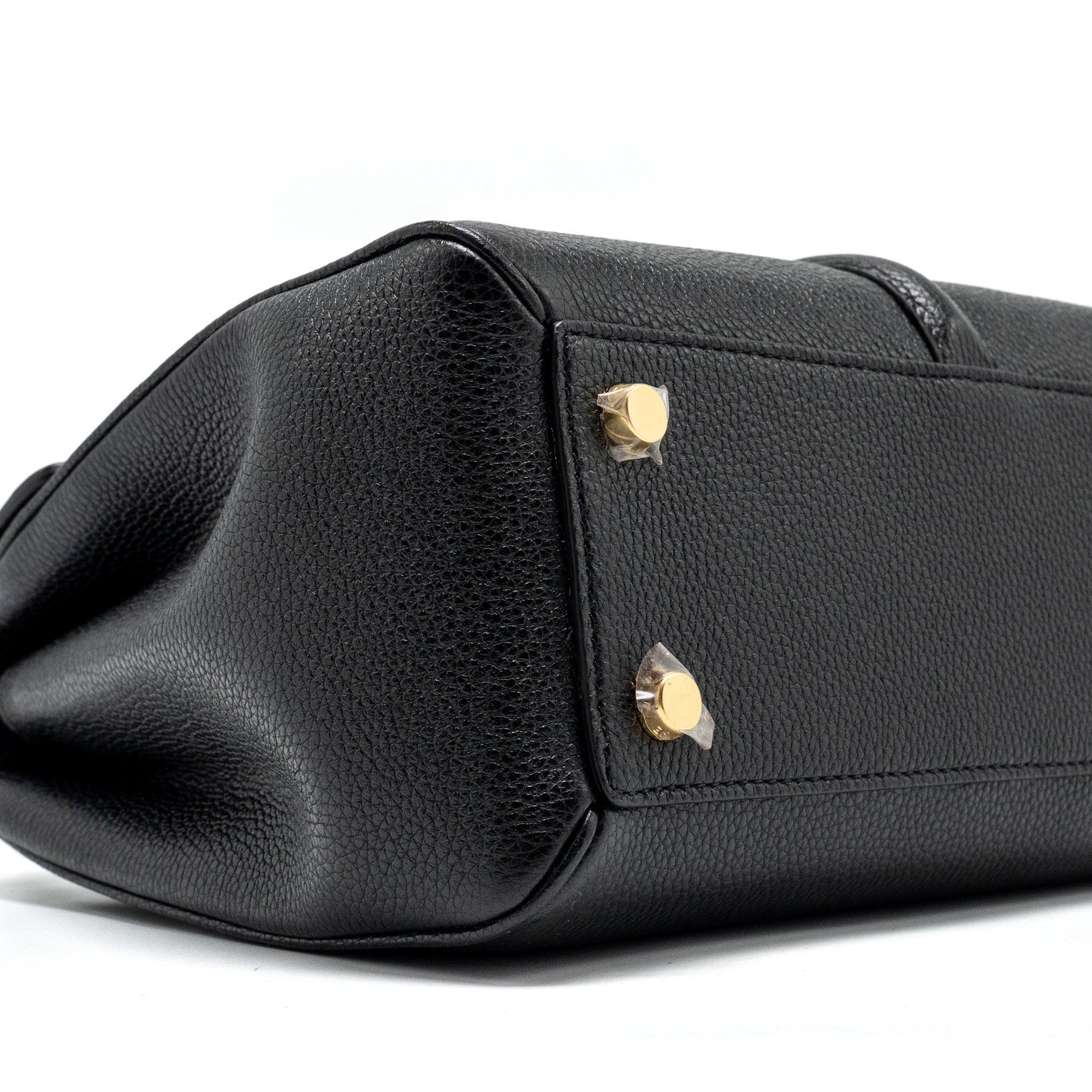 CELINE SMALL 16 BAG GRAINED CALFSKIN BLACK GHW