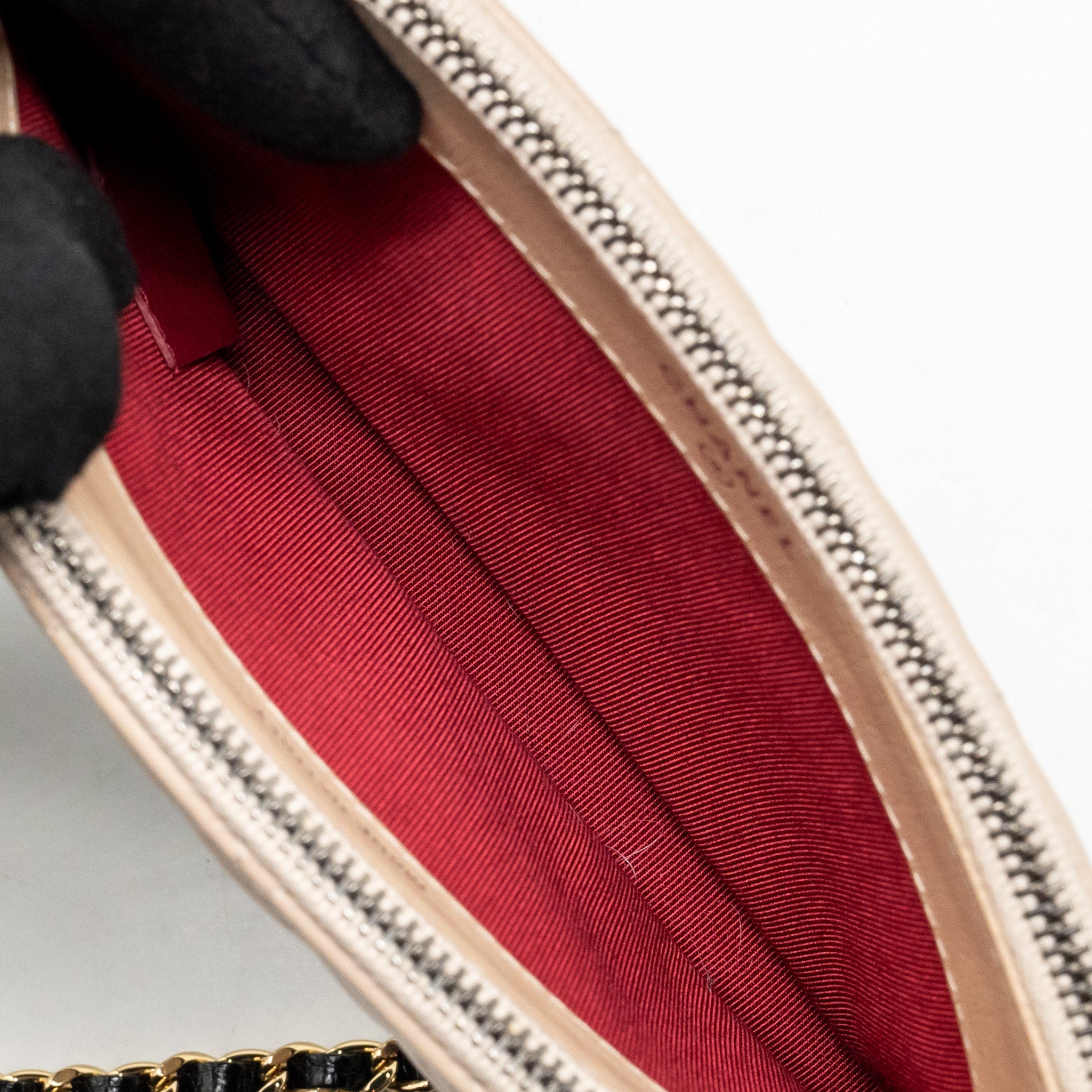 CHANEL GABRIELLE DOUBLE ZIP CLUTCH ON CHAIN AGED CALFSKIN BEIGE/BLACK MULTICOLOUR HARDWARE