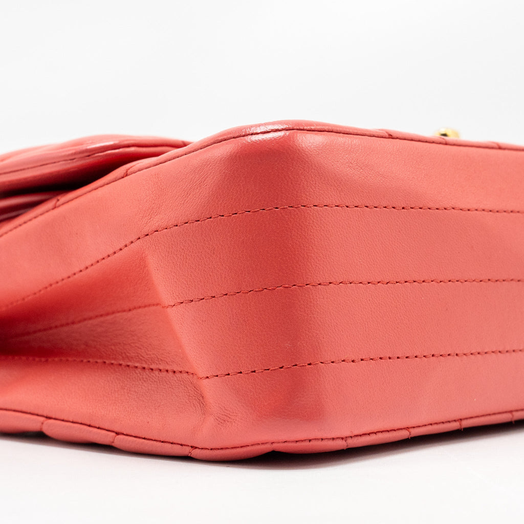 CHANEL MEDIUM CLASSIC DOUBLE FLAP BAG CHEVRON LAMBSKIN PINK LGHW