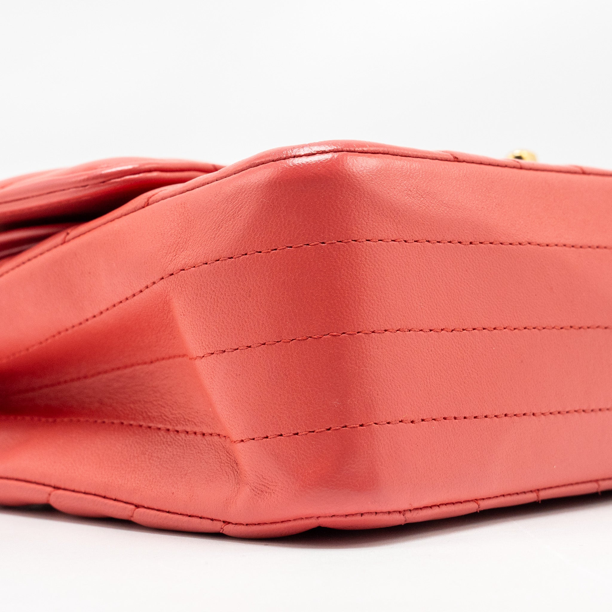 CHANEL MEDIUM CLASSIC DOUBLE FLAP BAG CHEVRON LAMBSKIN PINK LGHW