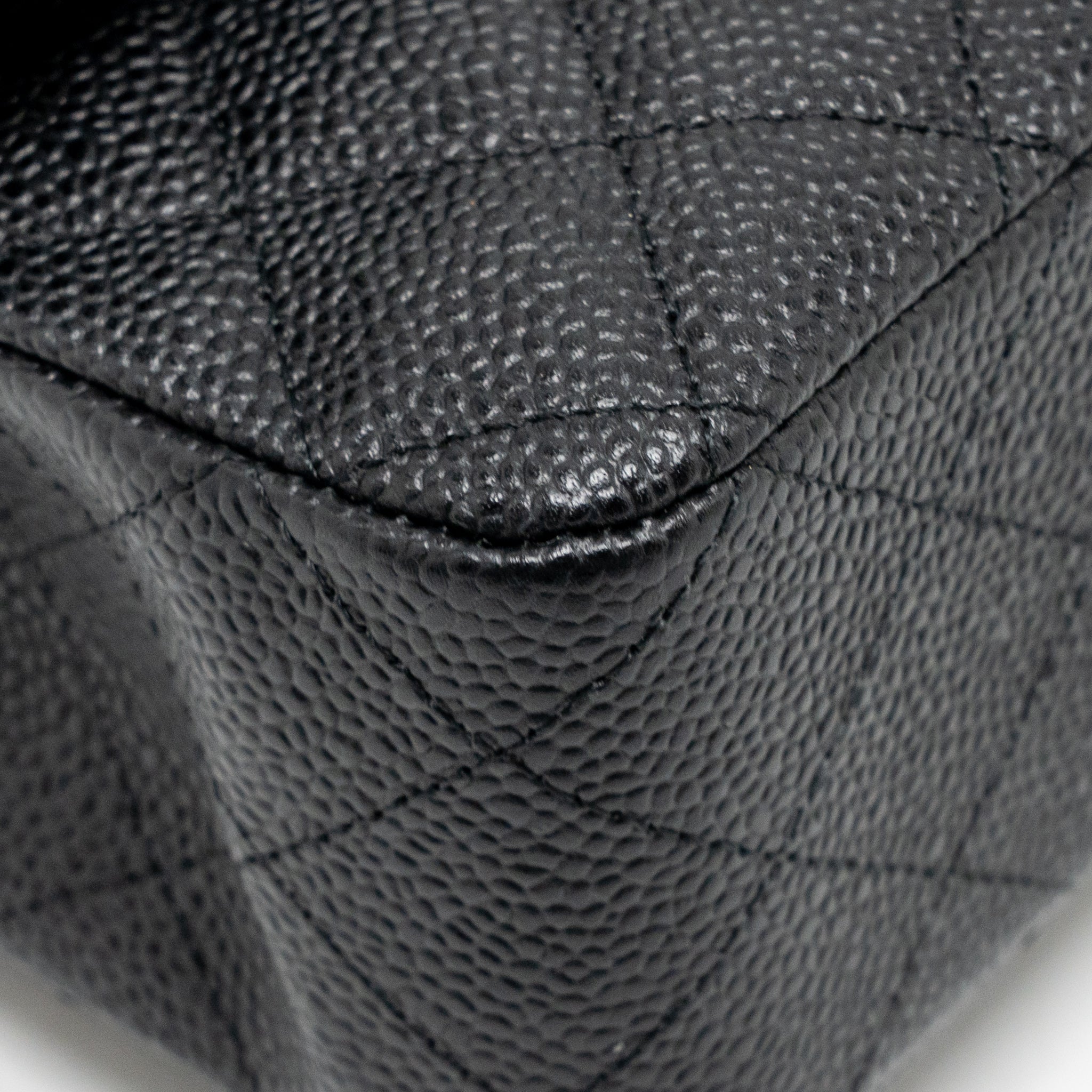 CHANEL MEDIUM CLASSIC DOUBLE FLAP BAG CAVIAR BLACK GHW