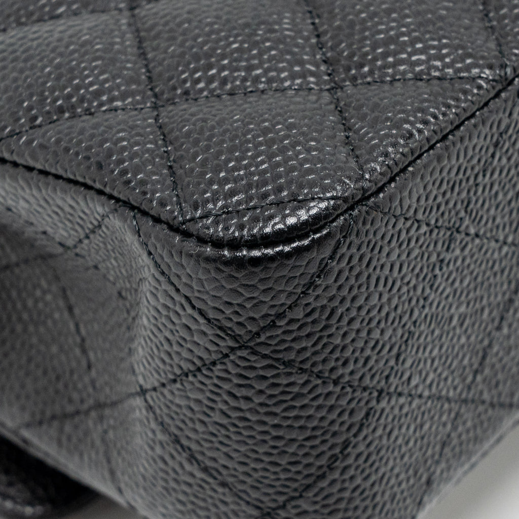 CHANEL MEDIUM CLASSIC DOUBLE FLAP BAG CAVIAR BLACK GHW