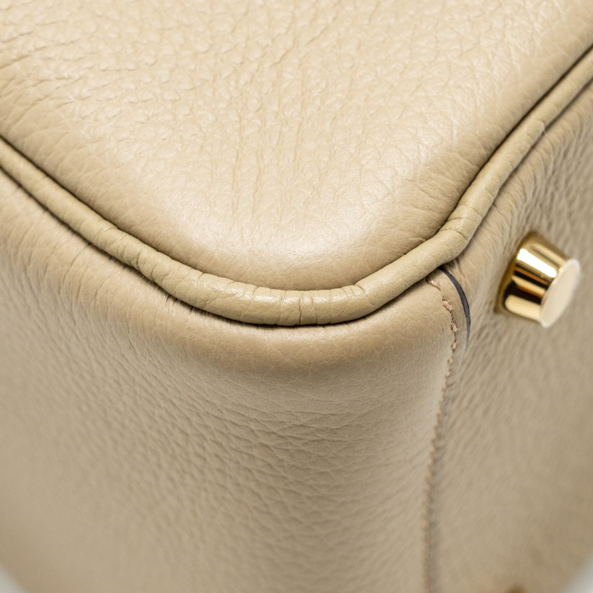 HERMES LINDY 26 CLEMENCE BEIGE MARFA GHW
