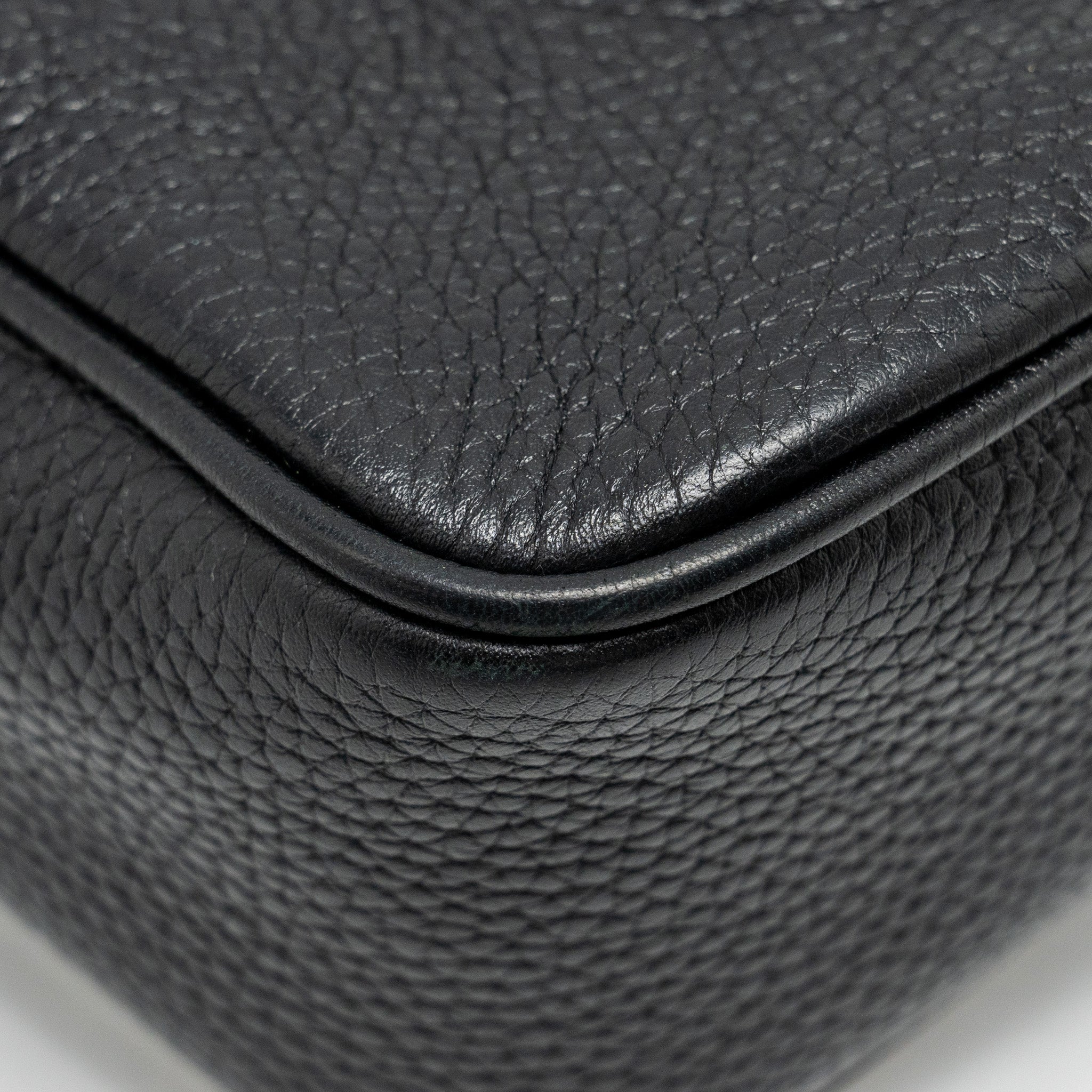 GUCCI SOHO DISCO CAMERA CROSSBODY BAG CALFSKIN BLACK LGHW