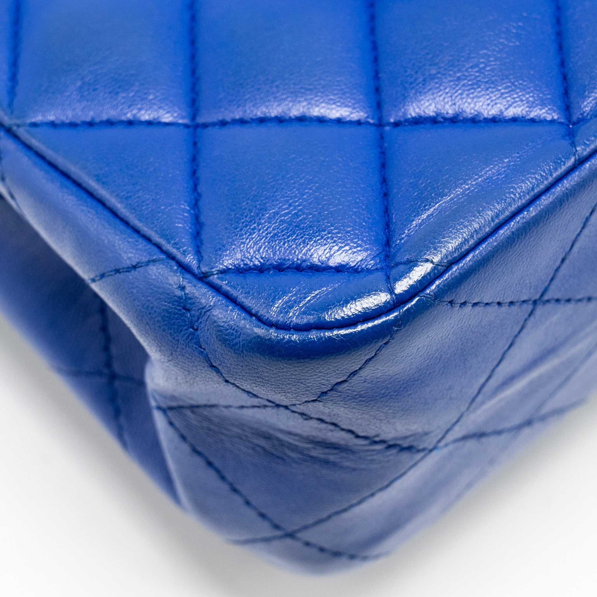 CHANEL MEDIUM CLASSIC DOUBLE FLAP BAG LAMBSKIN BLUE SHW