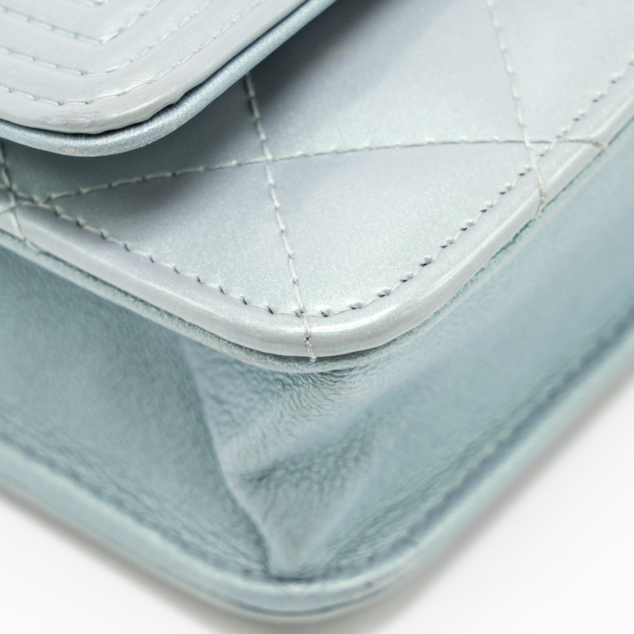 CHANEL BOY WALLET ON CHAIN PATENT CALFSKIN IRIDESCENT LIGHT BLUE LGHW