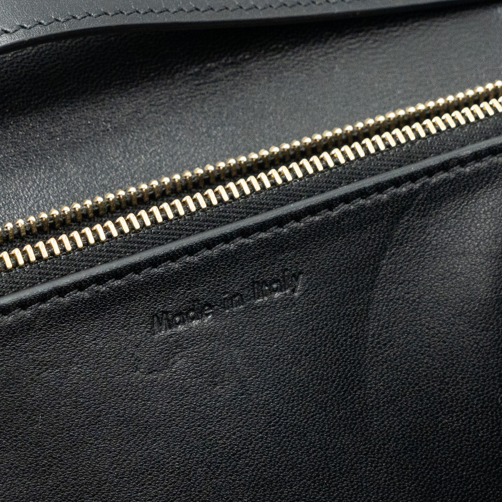 CELINE MEDIUM CLASSIC BOX BAG CALFSKIN BLACK GHW