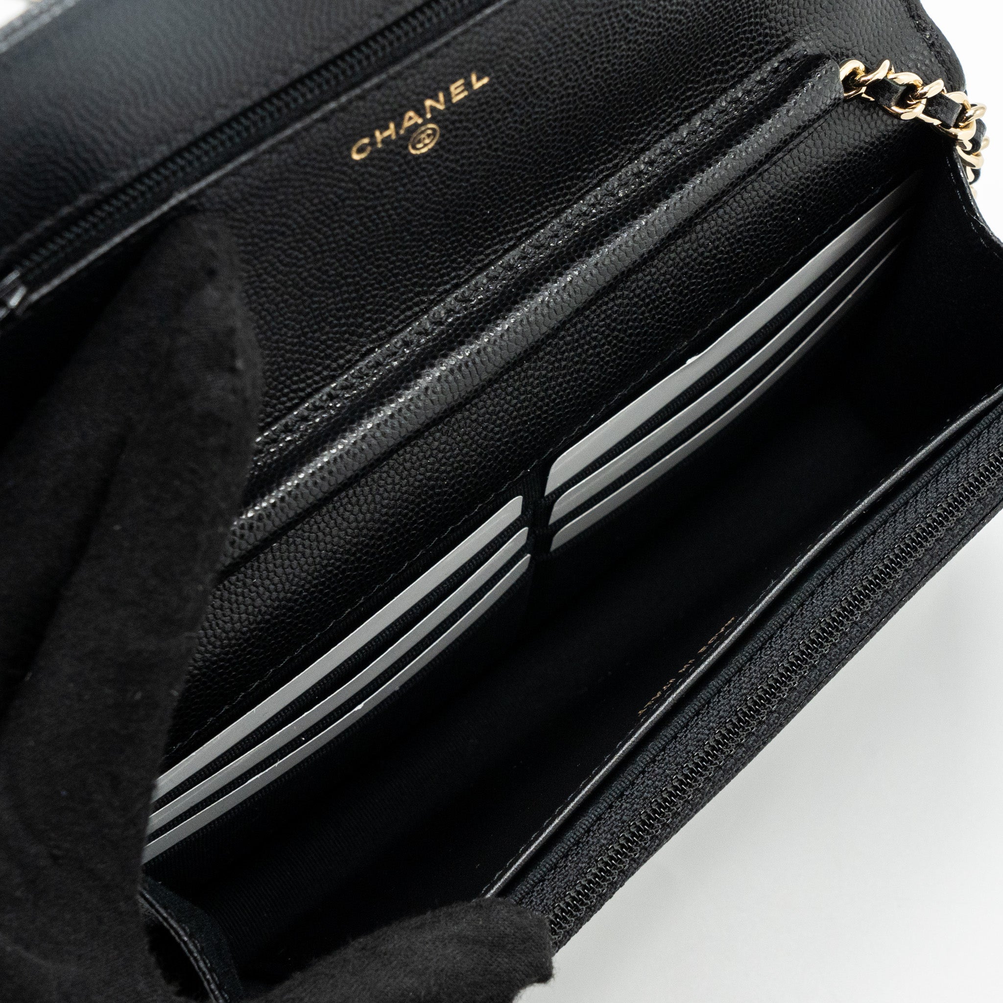 CHANEL DETAILED LOGO WALLET ON CHAIN CAVIAR BLACK LGHW (MICROCHIP)