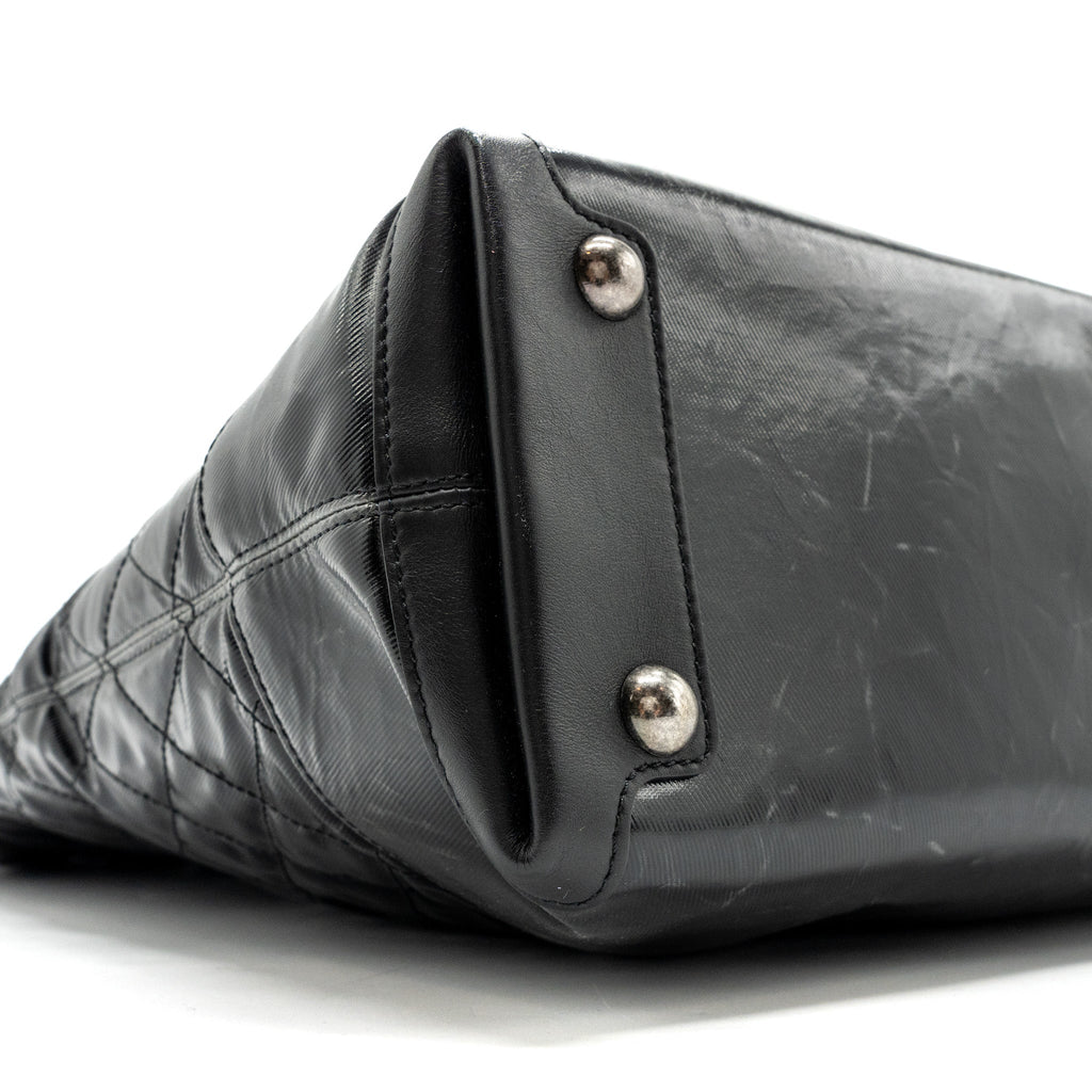CHANEL GIANT ZIP SHOPPING BAG PATENT BLACK RUTHENIUM HARDWARE