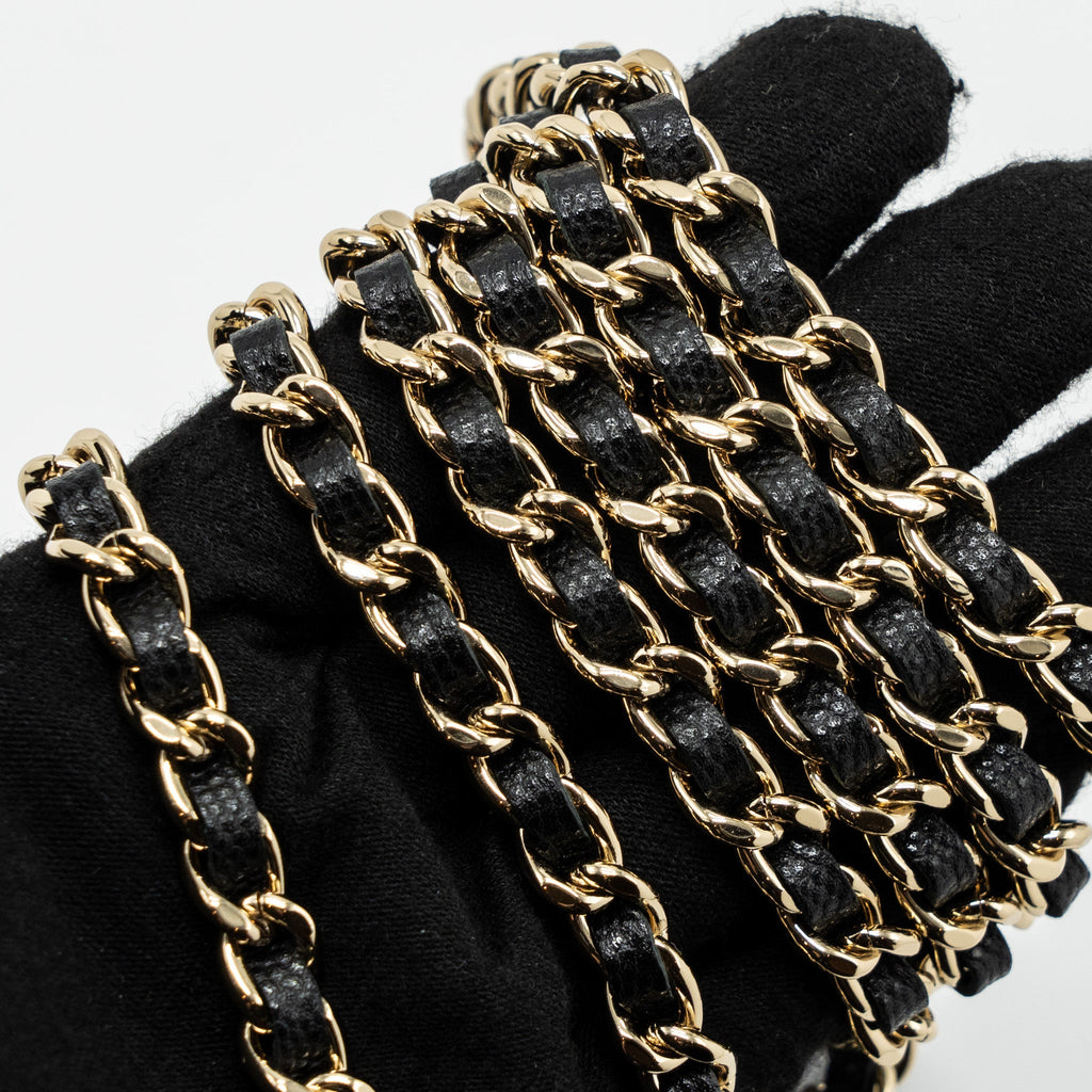 CHANEL DETAILED LOGO WALLET ON CHAIN CAVIAR BLACK LGHW (MICROCHIP)