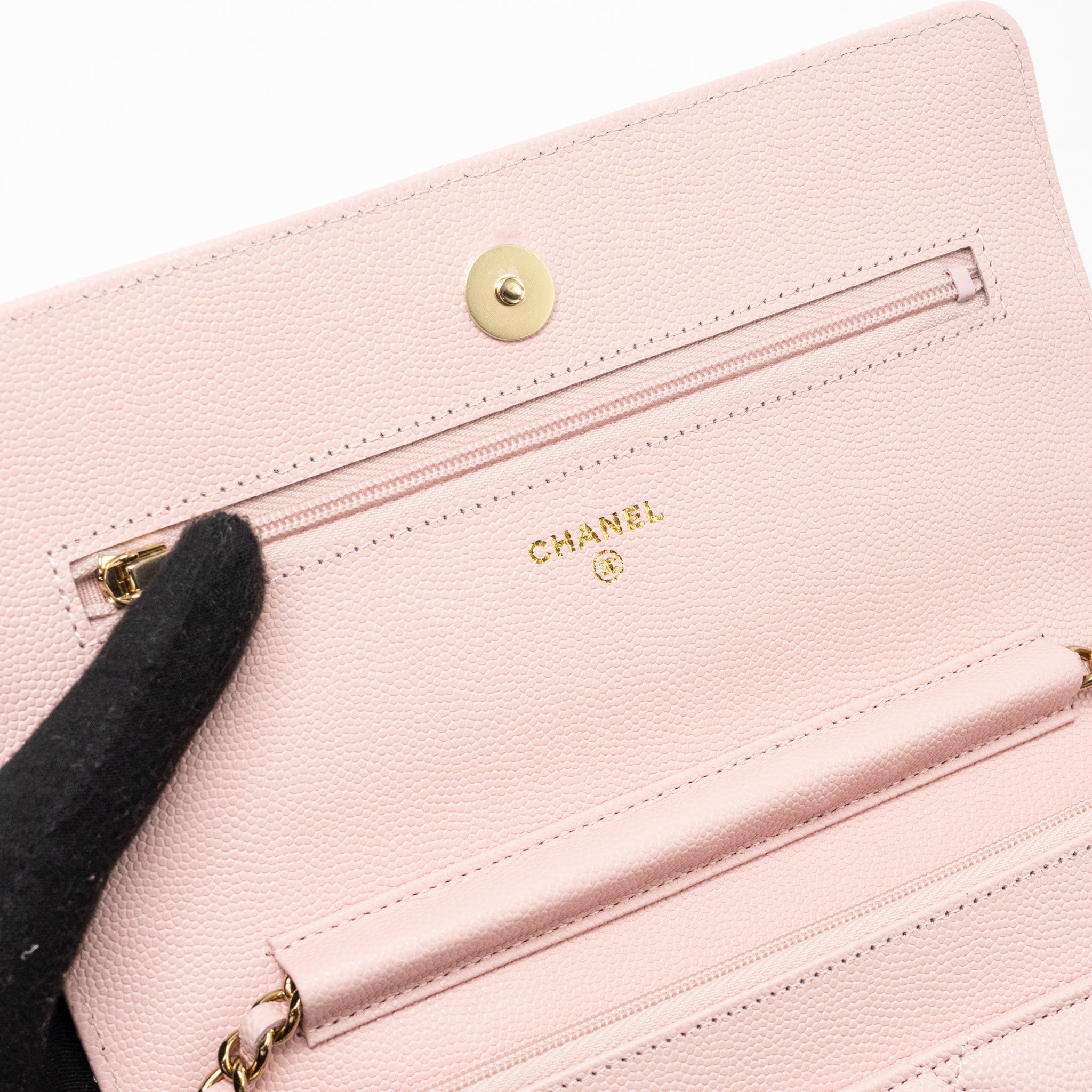 CHANEL CLASSIC WALLET ON CHAIN CAVIAR LIGHT PINK LGHW(MICROCHIP)