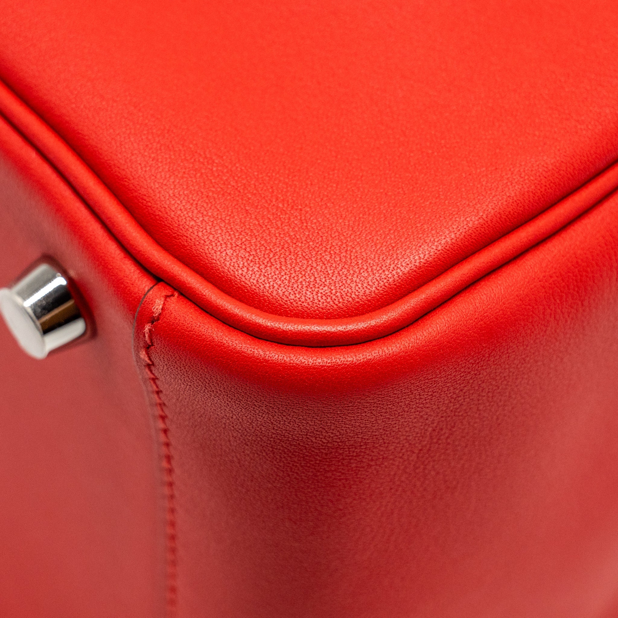 HERMES LINDY 26 SWIFT ROUGE DE COEUR/ROUGE PIMENT SHW