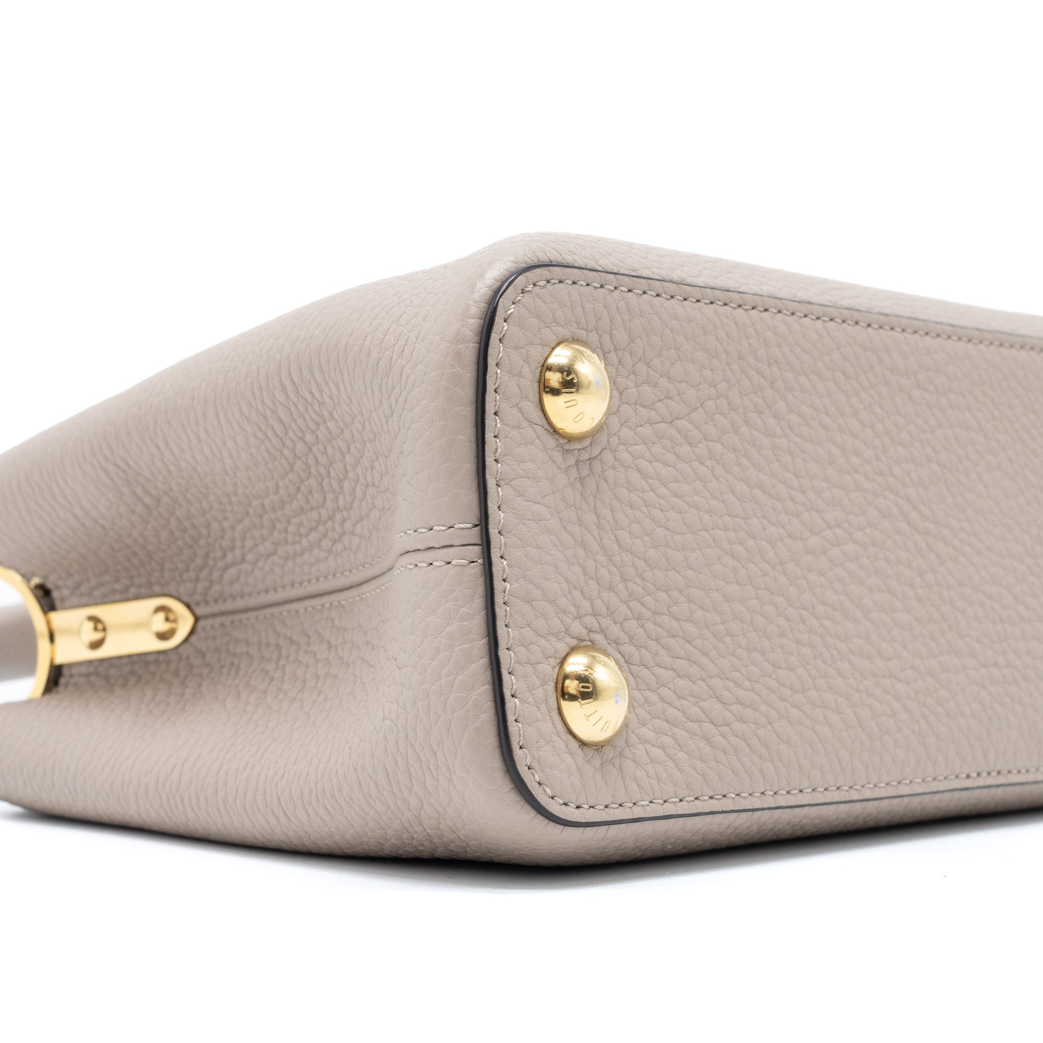 LOUIS VUITTON CAPUCINES BB TAURILLON GALET GHW