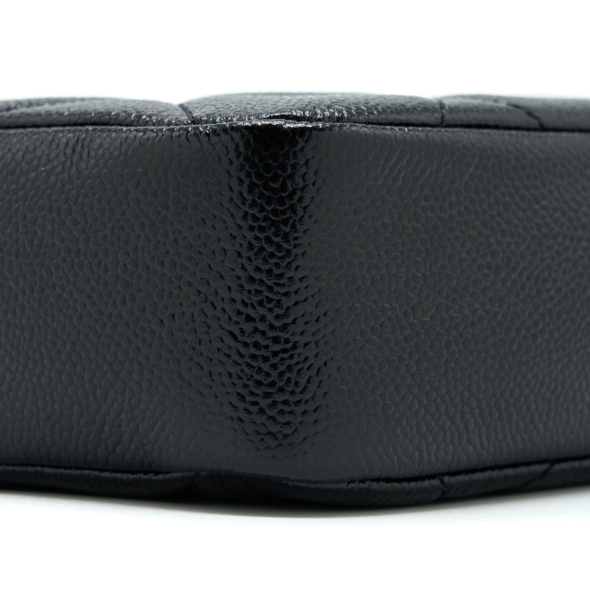 CHANEL 22P CAMERA CROSSBODY BAG CAVIAR BLACK GHW(MICROCHIP)