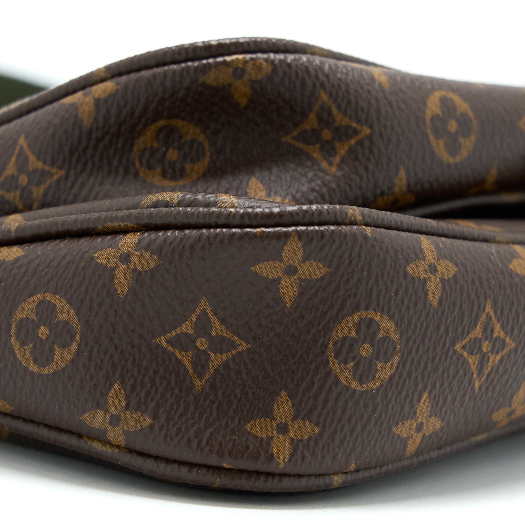 LOUIS VUITTON MULTI POCHETTE WITH KHAKI STRAP GHW
