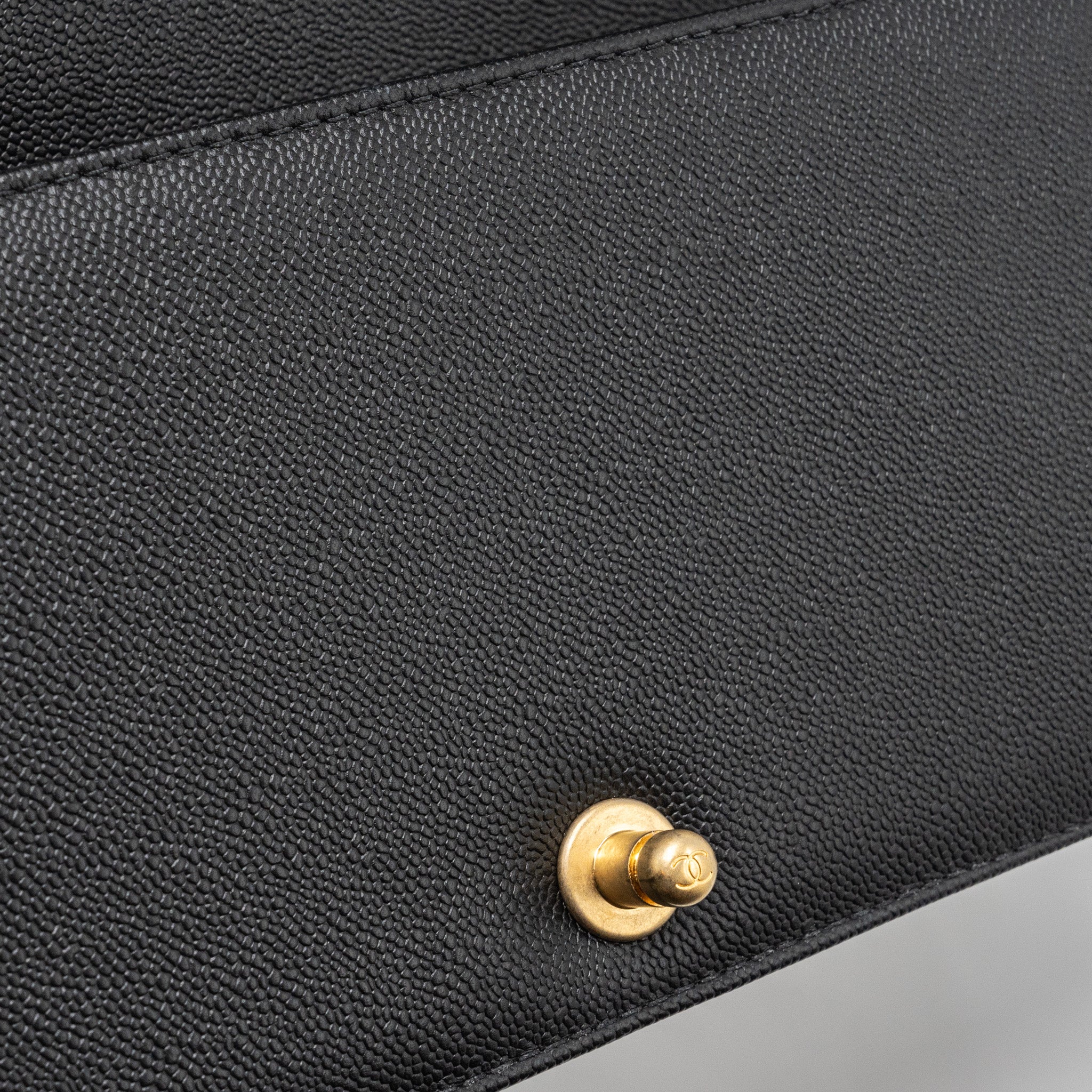 CHANEL MEDIUM BOY BAG LIMITED EDITION CAVIAR BLACK GHW (MICROCHIP)