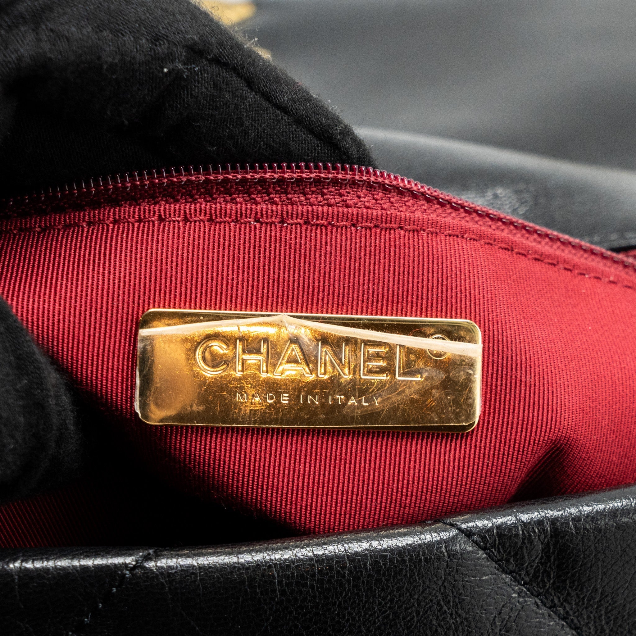 CHANEL SMALL 19 BAG GOATSKIN BLACK MULTICOLOUR HARDWARE