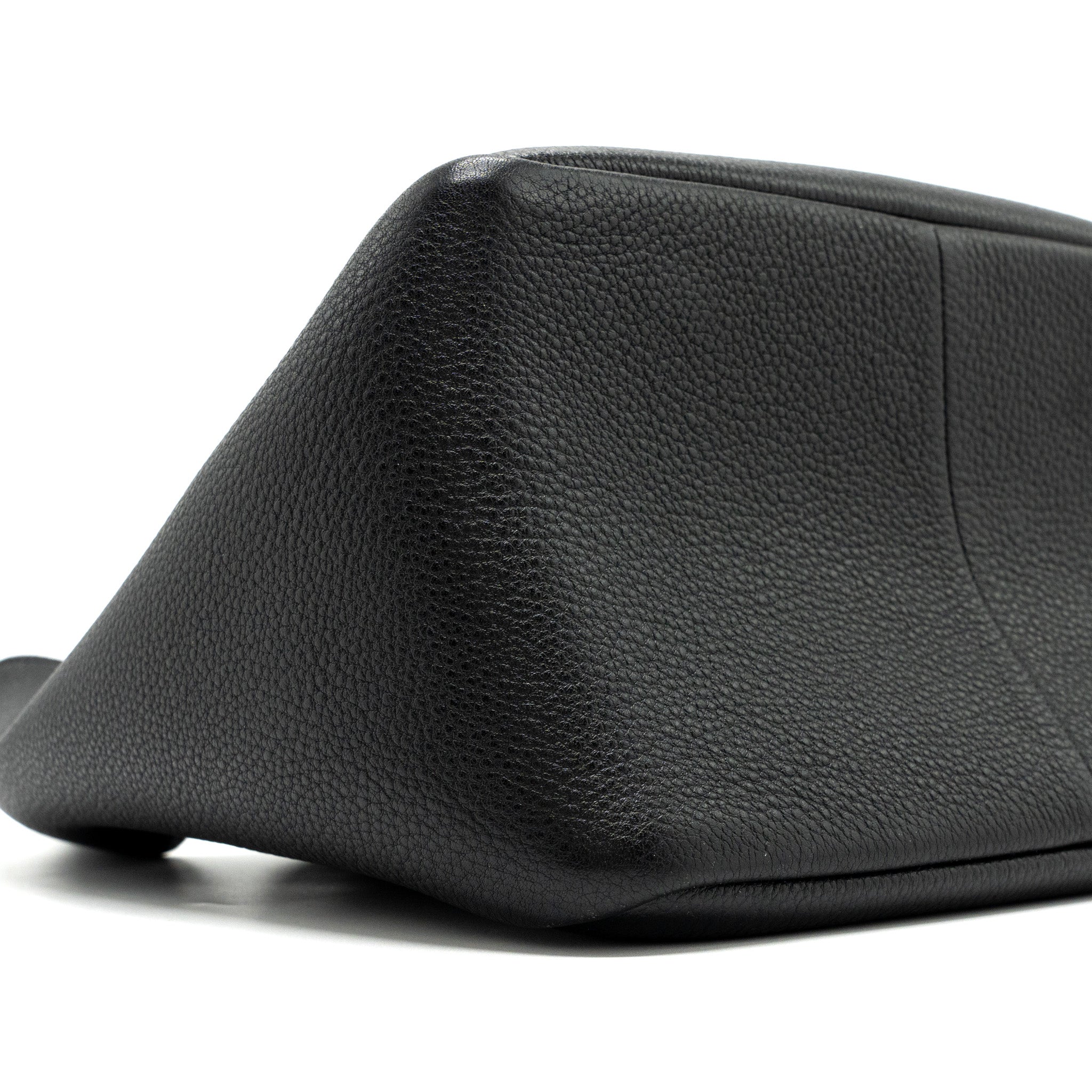 PRADA MEDIUM LEATHER TOTE BLACK SHW