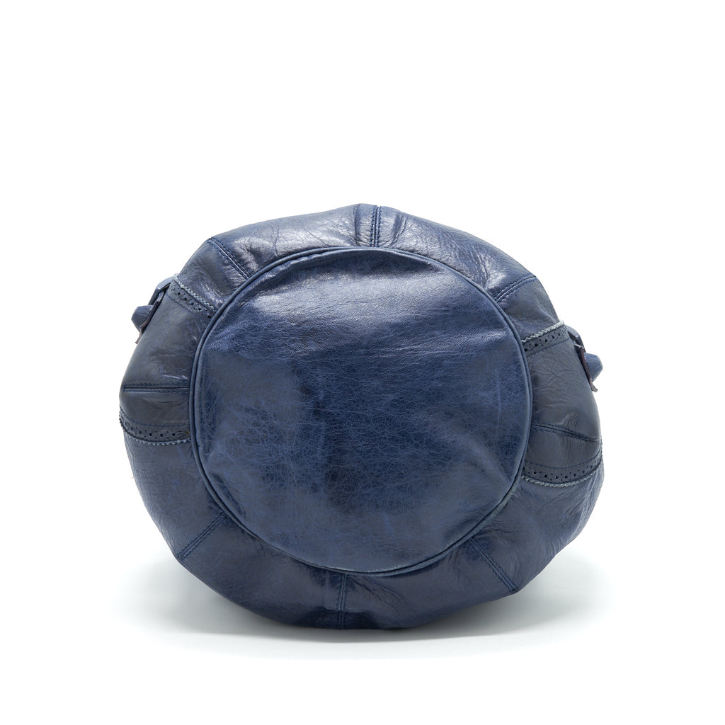 BALENCIAGA GIANT POMPON BUCKET BAG NAVY