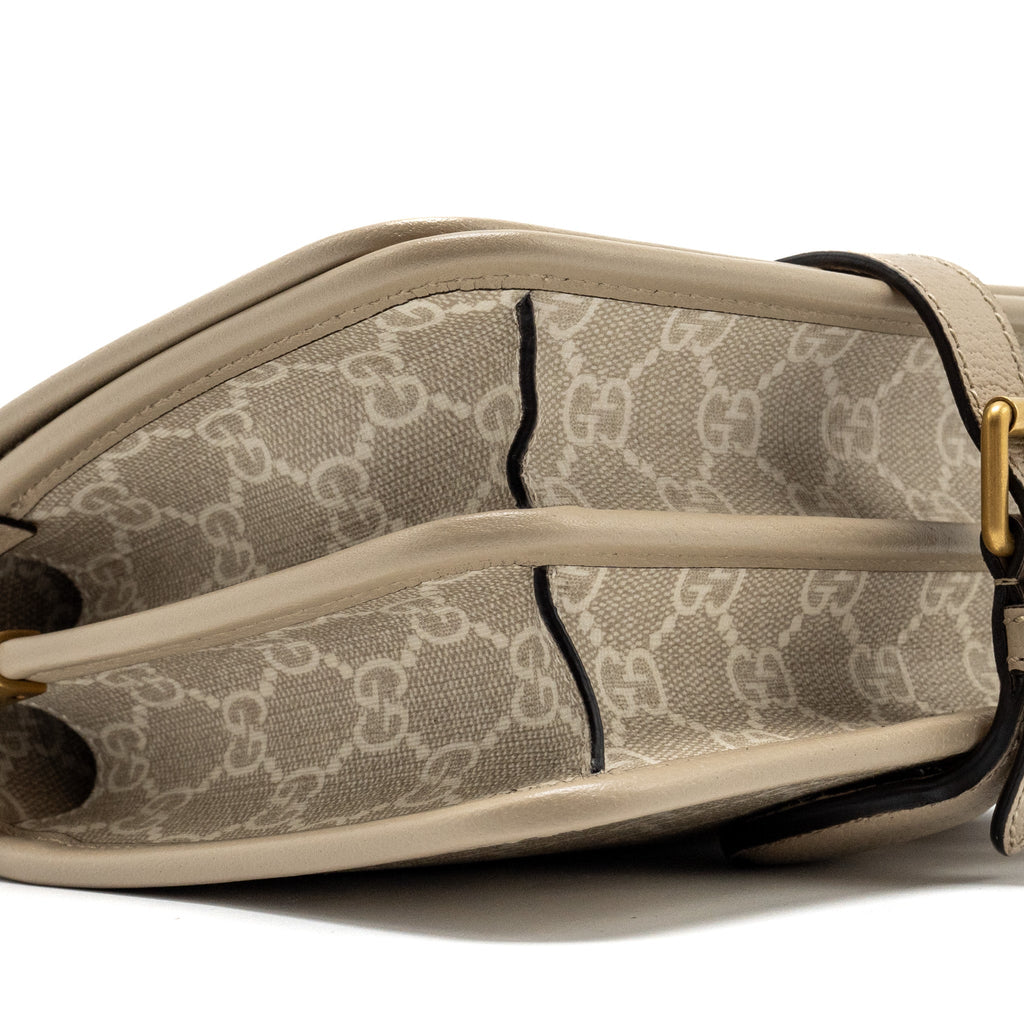 GUCCI INTERLOCK GG LOGO CROSSBODY MESSANGER BAG CANVAS/ CALFSKIN LIGHT GREY GHW