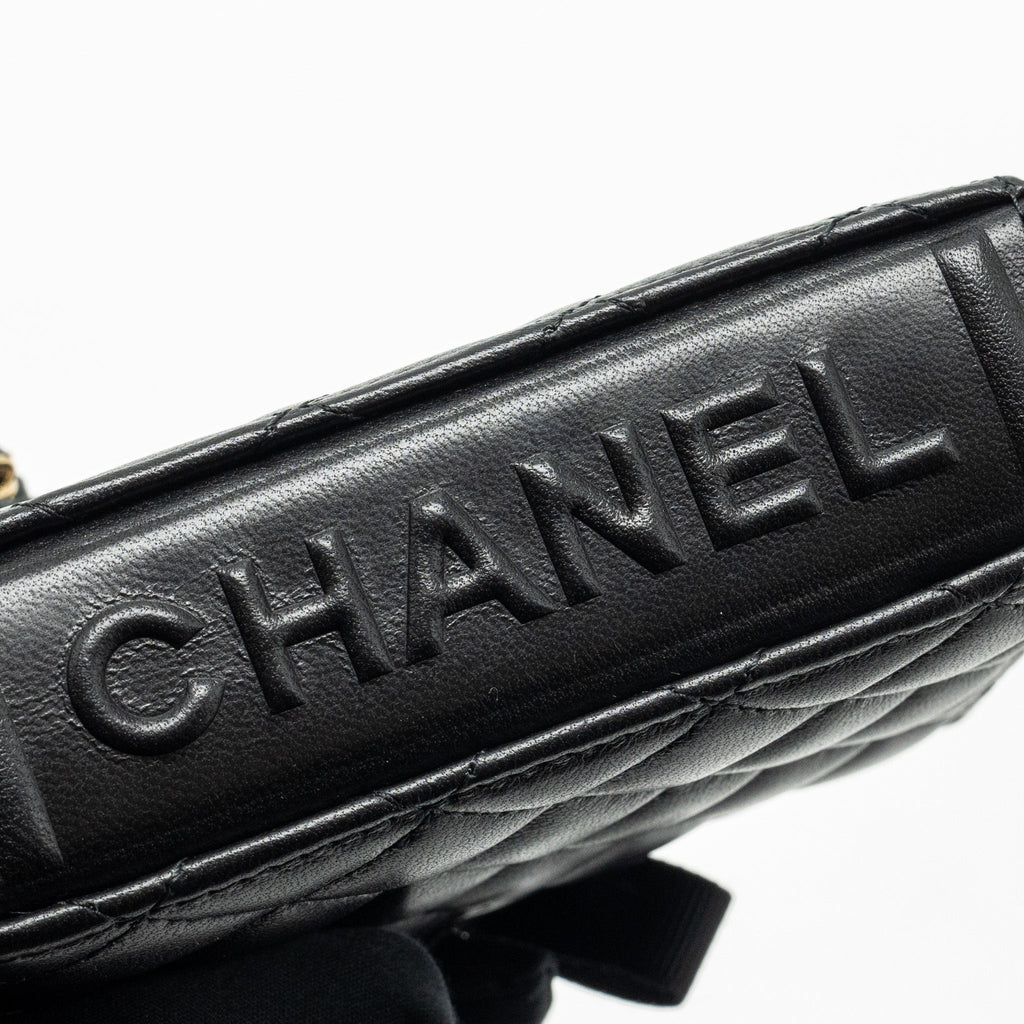 CHANEL MINI BOOK CARD HOLDER WITH CHAIN LAMBSKIN BLACK LGHW (MICROCHIP)