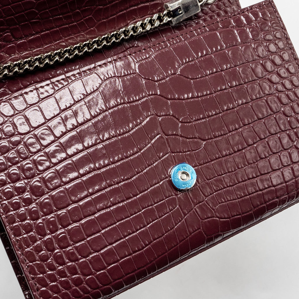 SAINT LAURENT/YSL KATE BAG CROC EMBOSSED CALFSKIN BURGUNDY SHW