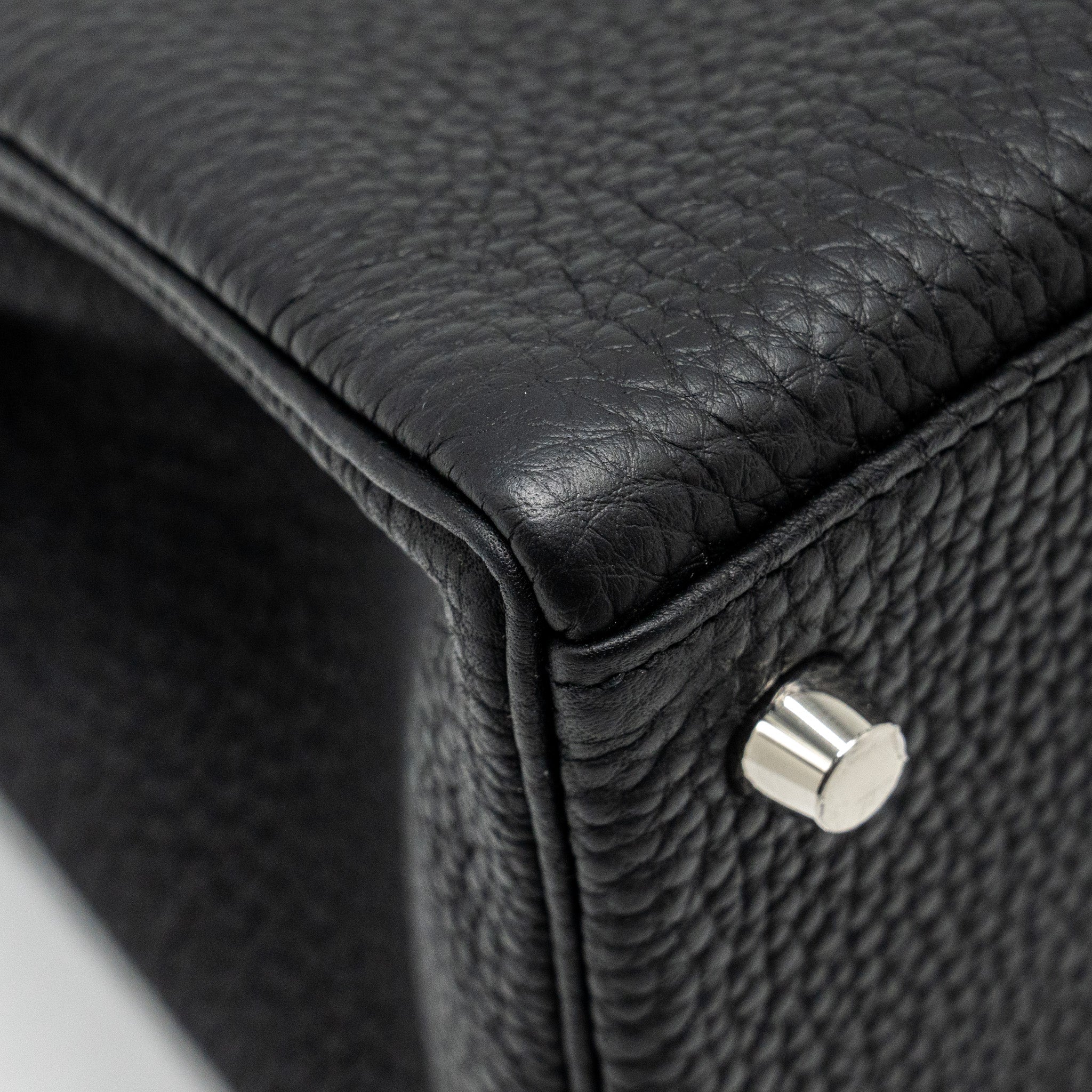 HERMES KELLY 28 TOGO BLACK SHW