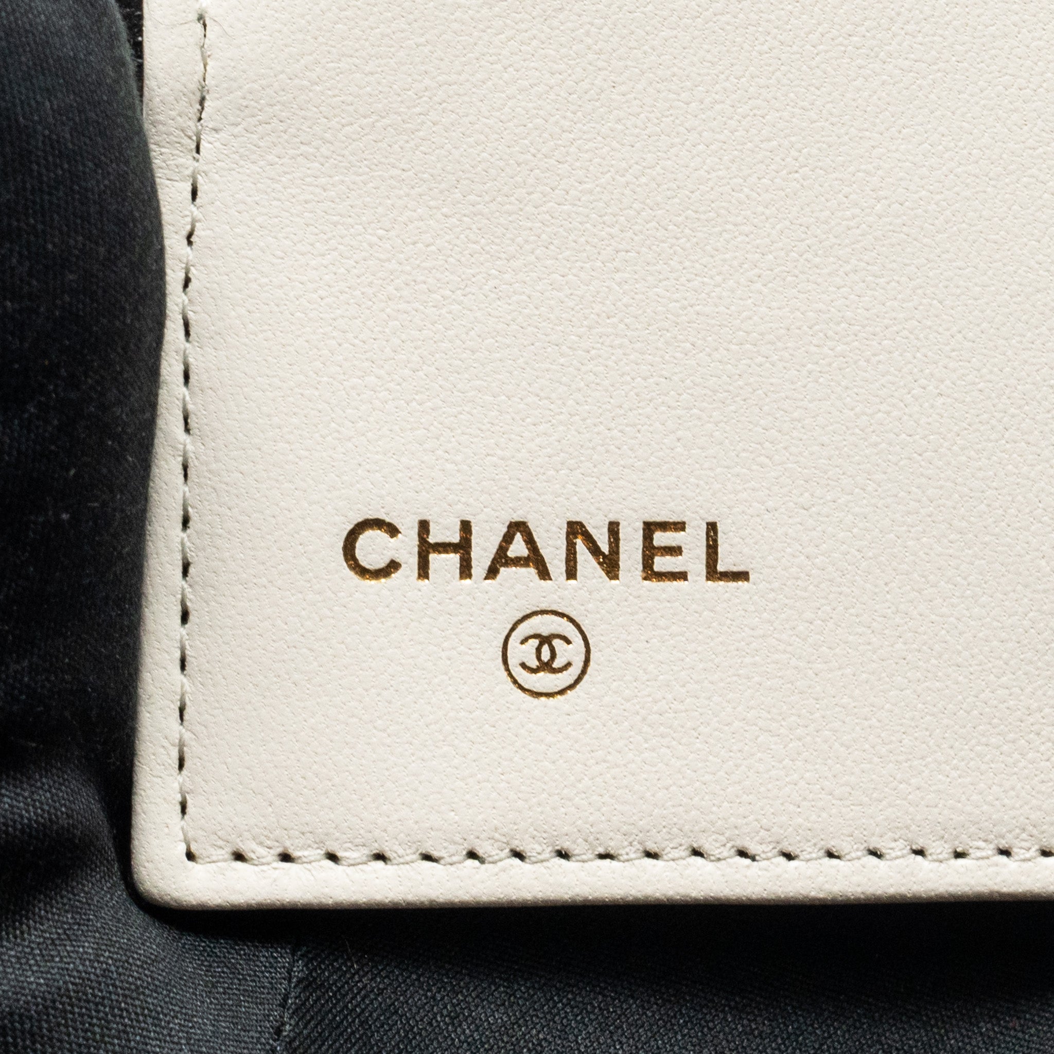CHANEL MINI BOOK CARD HOLDER WITH CHAIN LAMBSKIN BLACK LGHW (MICROCHIP)