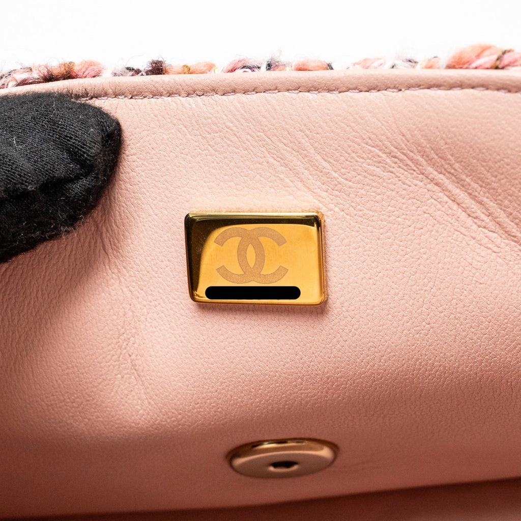 CHANEL 23K MINI RECTANGULAR FLAP BAG TWEED PINK / MULTICOLOUR LGHW (MICROCHIP)