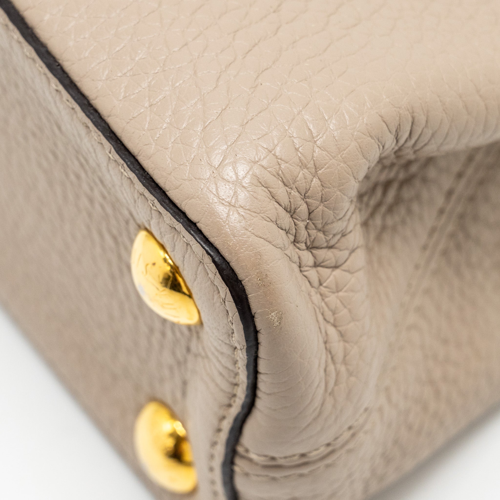 LOUIS VUITTON CAPUCINES BB TAURILLON LIGHT GREY GHW