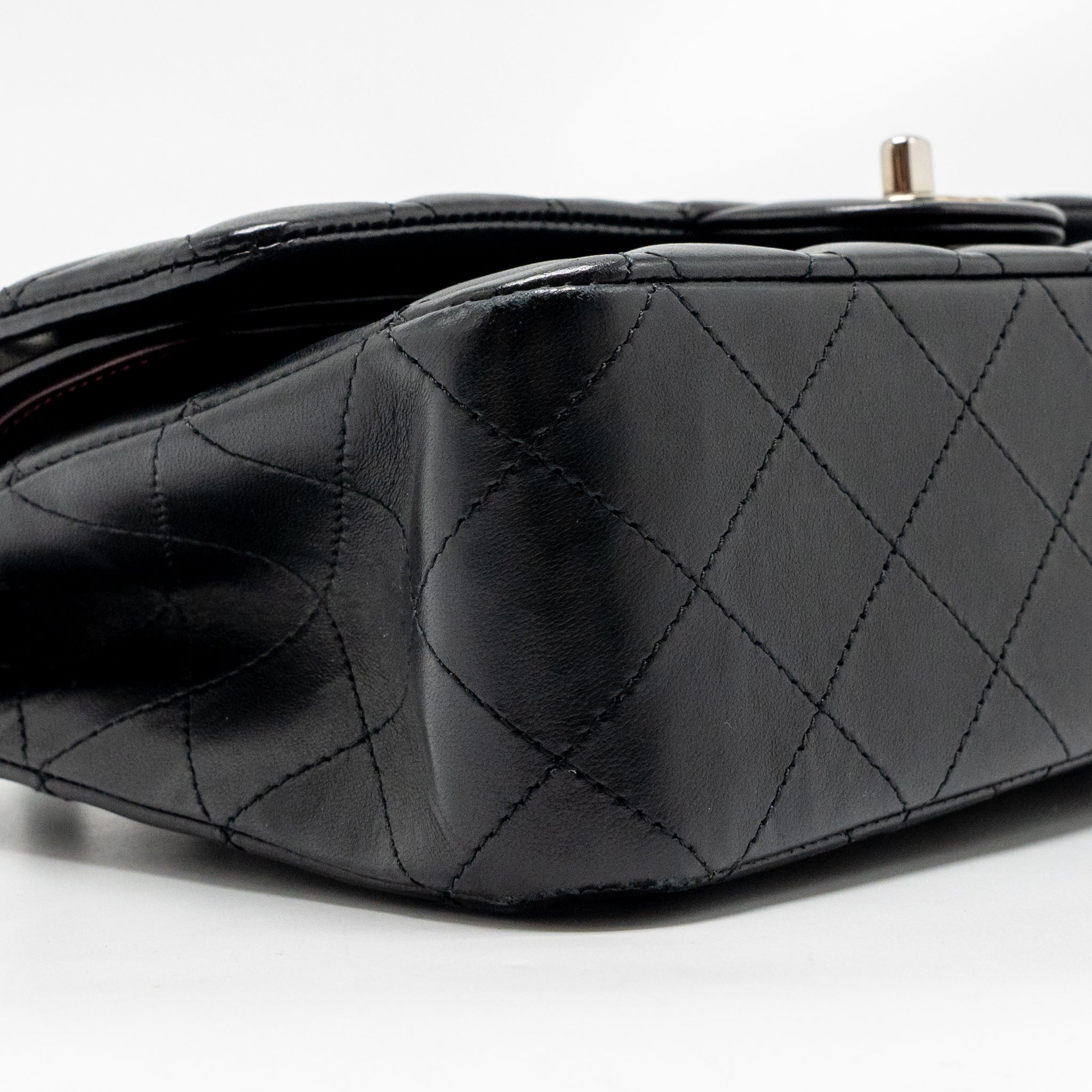 CHANEL MEDIUM CLASSIC DOUBLE FLAP BAG LAMBSKIN BLACK SHW