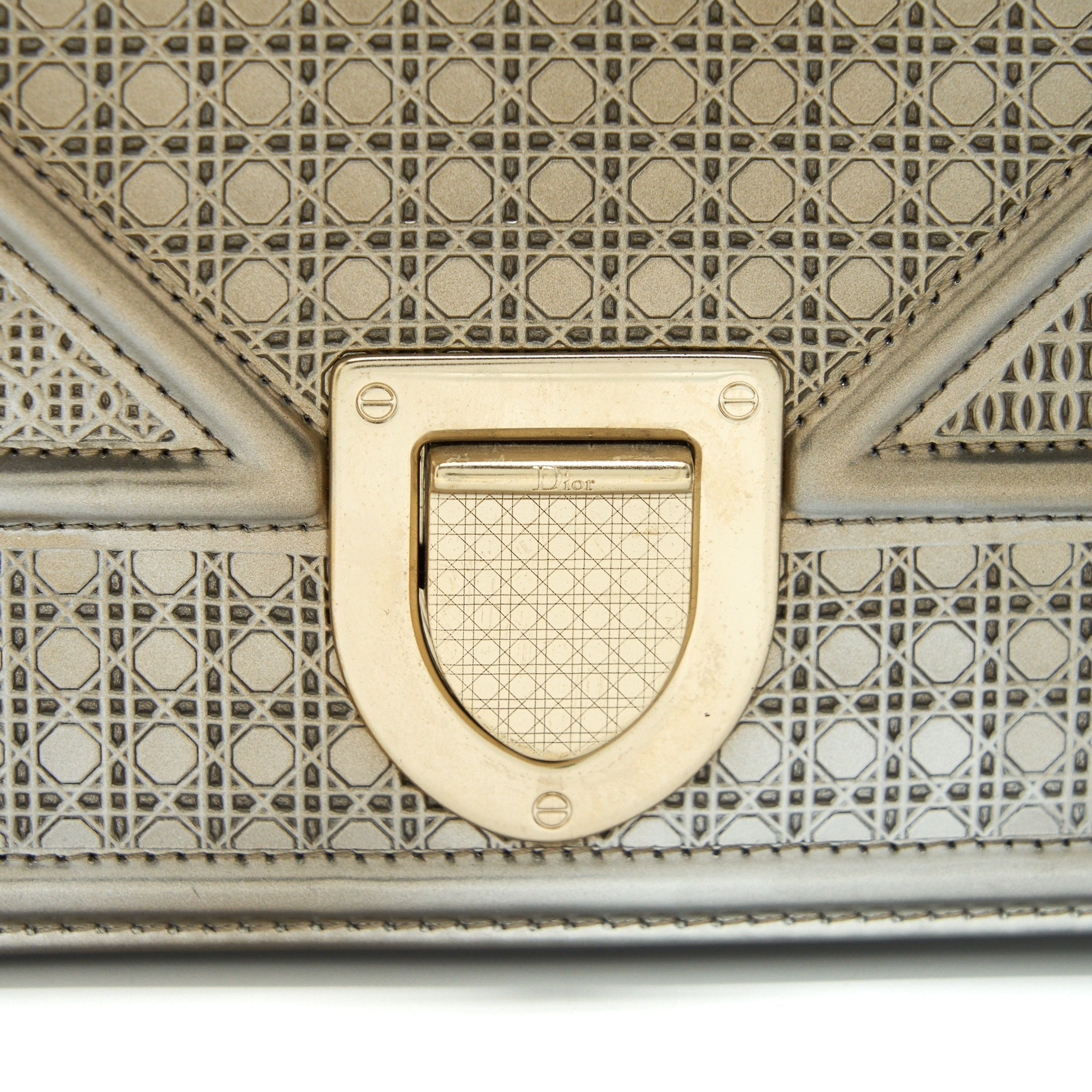 DIOR MEDIUM DIORAMA METALLIC LIGHT GOLD WITH GHW