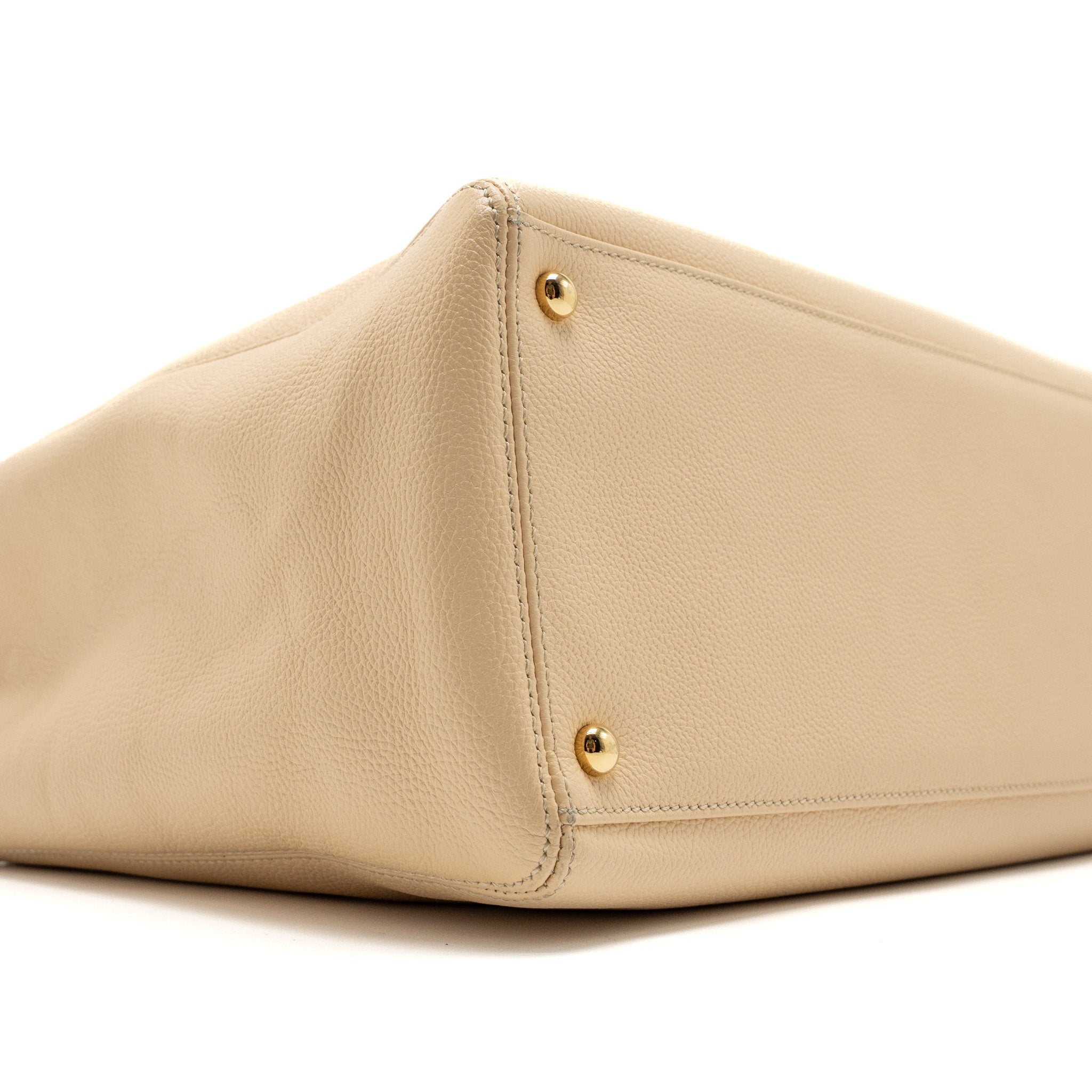 CHANEL CERF TOTE BAG GRAINED CALFSKIN BEIGE GHW