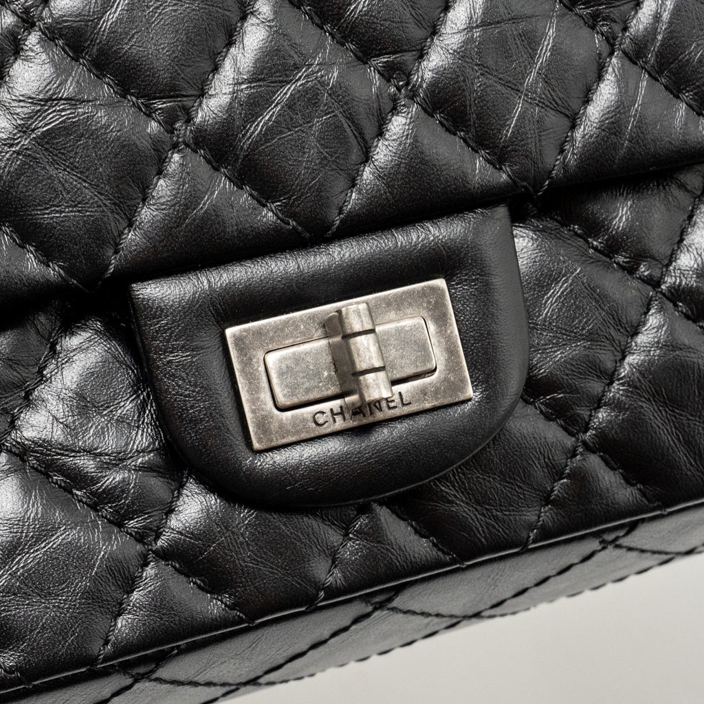 CHANEL SMALL 2.55 REISSUE FLAP BAG AGED CALFSKIN BLACK RUTHENIUM SILVER HARDWARE